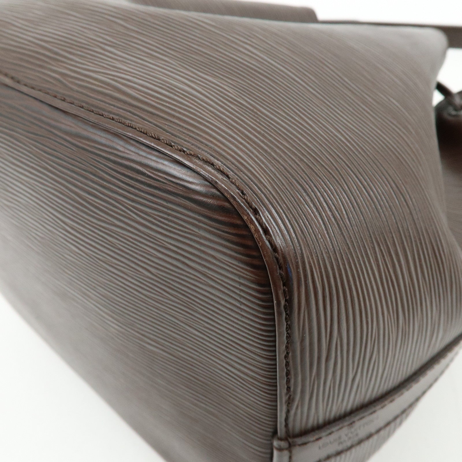 Louis Vuitton Epi Leather Petit Noe Shoulder Bag Mocha M5901D