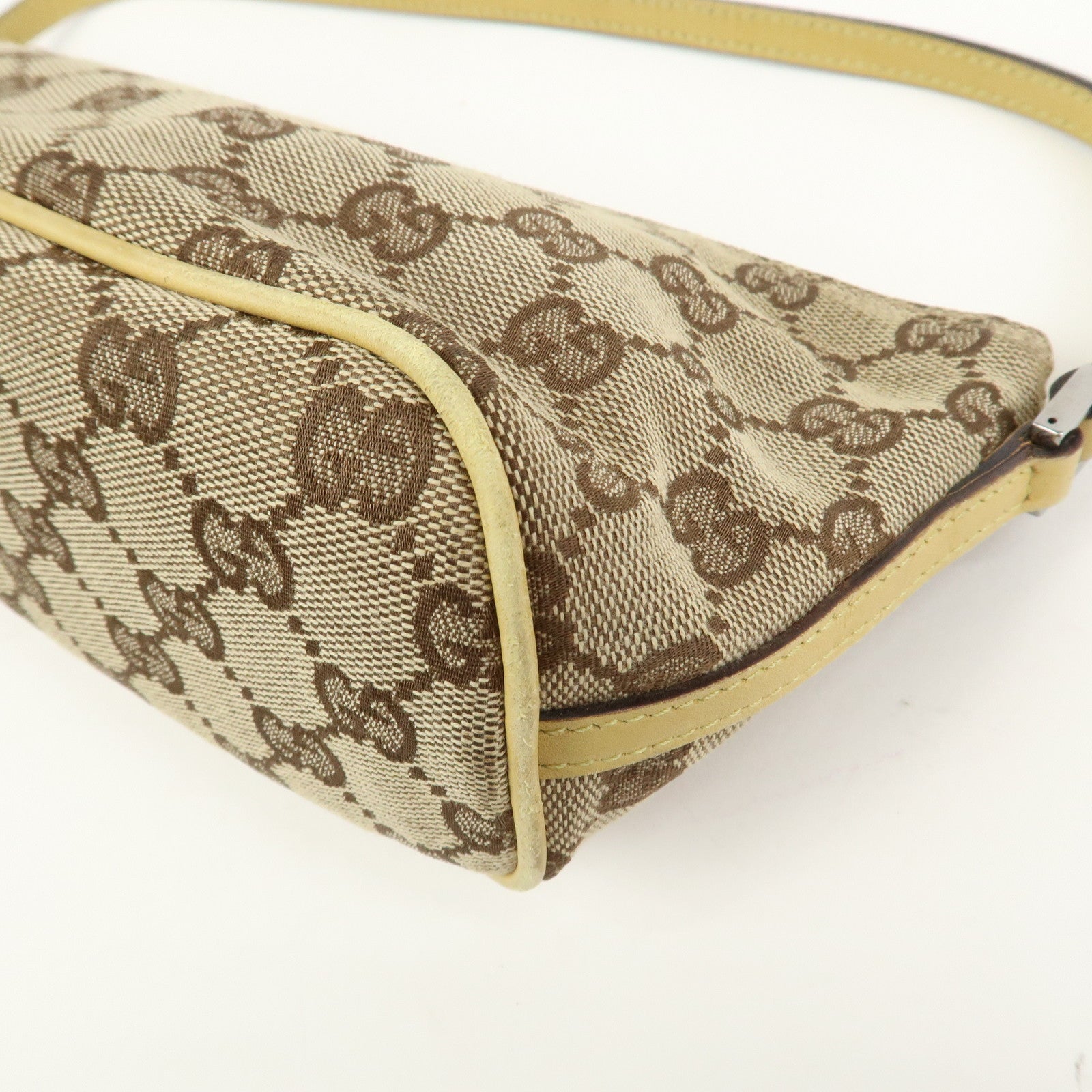 GUCCI Boat Bag GG Canvas Leather Accessory Pouch Hand Bag 07198