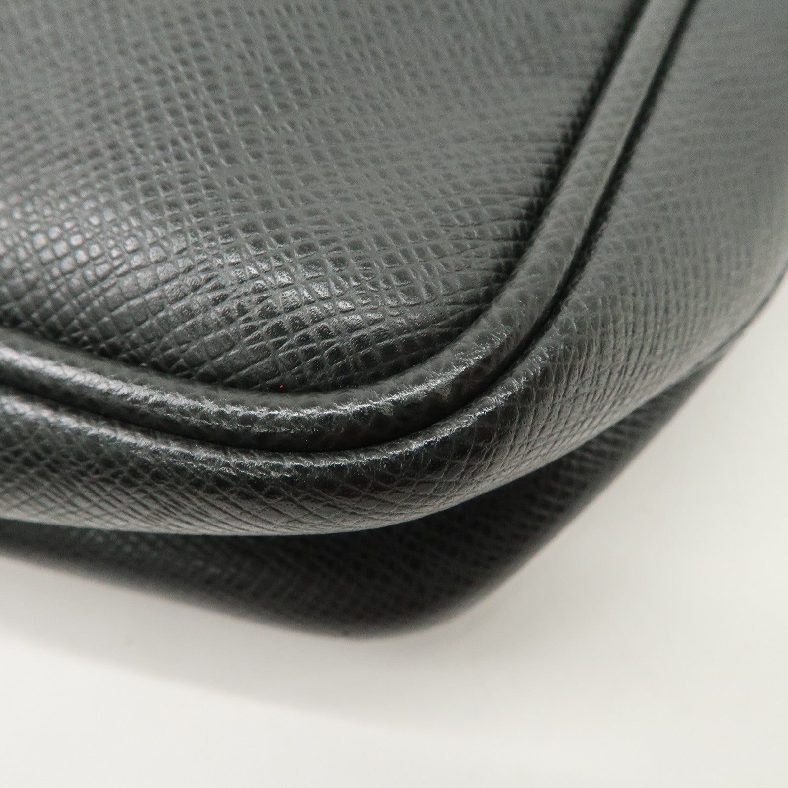 Louis Vuitton Taiga Leather Dimitri Shoulder Bag Ardoise M32462