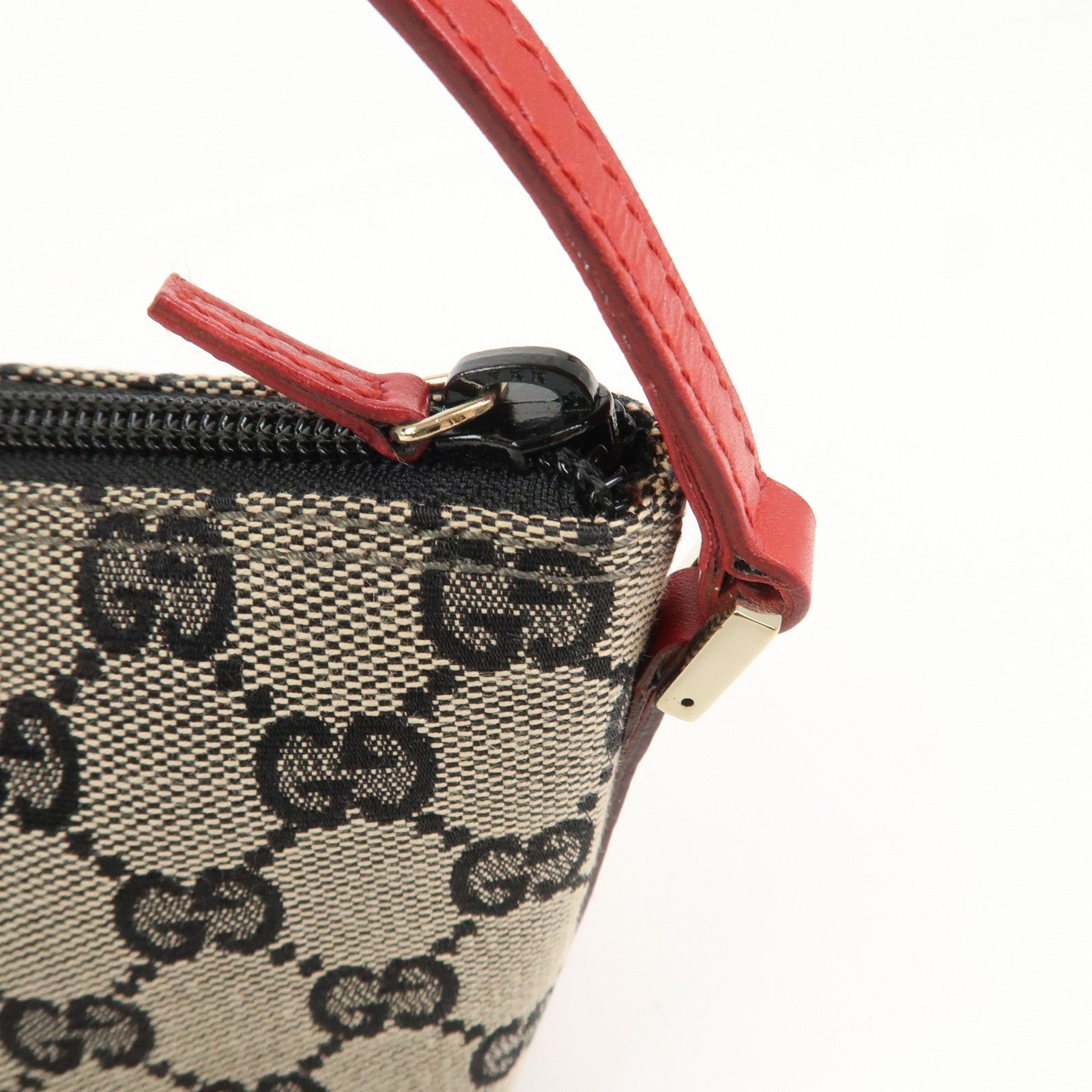 GUCCI GG Canvas Leather Accessory Pouch Hand Bag 039.1103