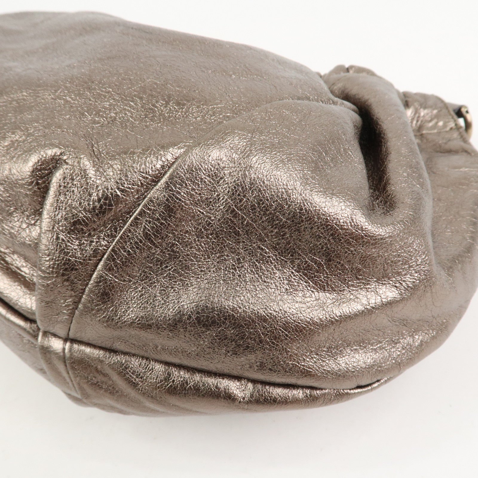 Ferragamo Vara Ribbon Logo Leather Shoulder Bag Hand Bag Silver