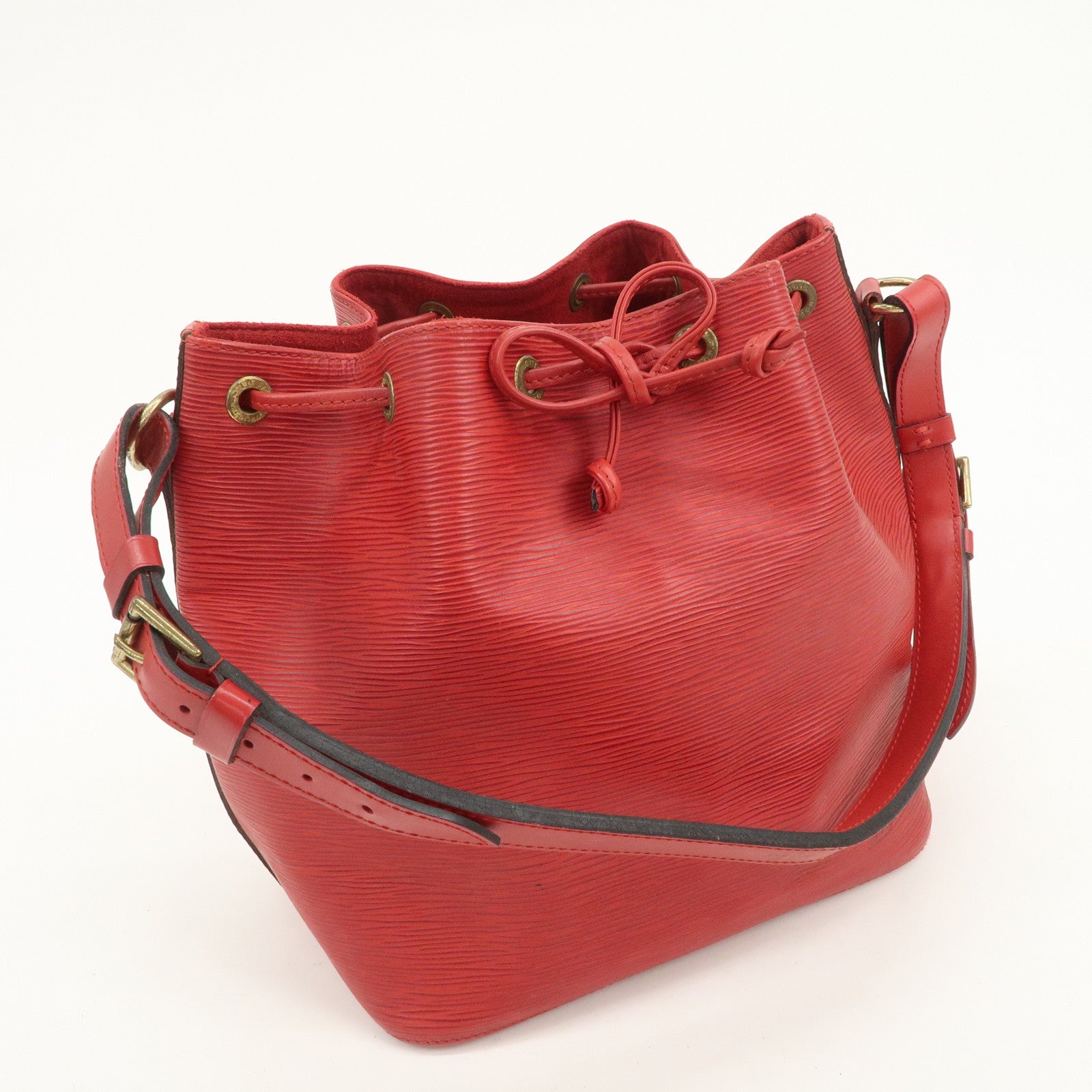 Louis Vuitton Epi Petit Noe Shoulder Bag Castilian Red M44107