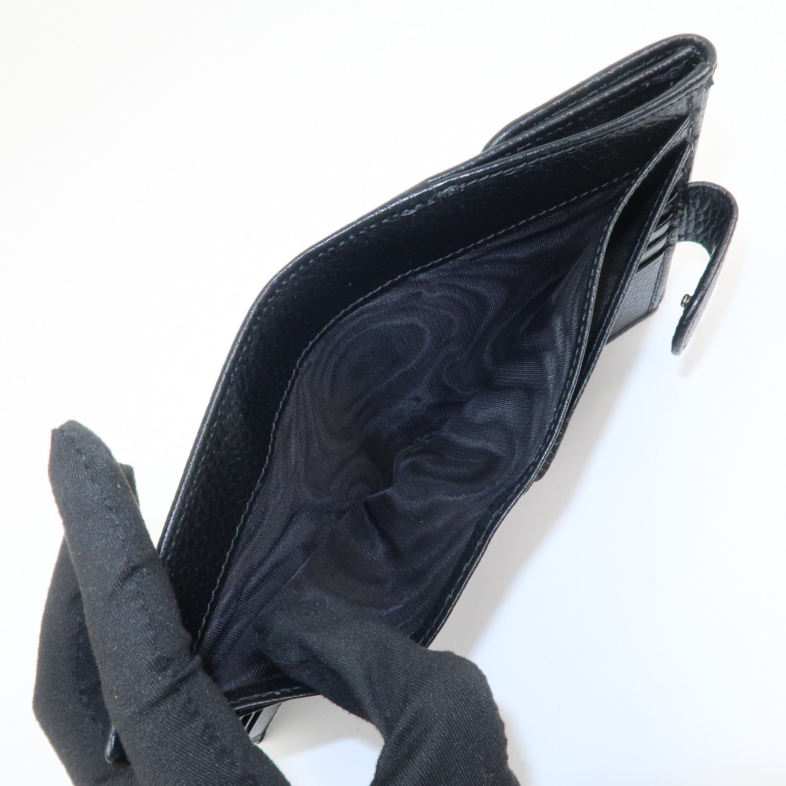 GUCCI Interlocking G Leather Bi-fold Compact Wallet Black 615525