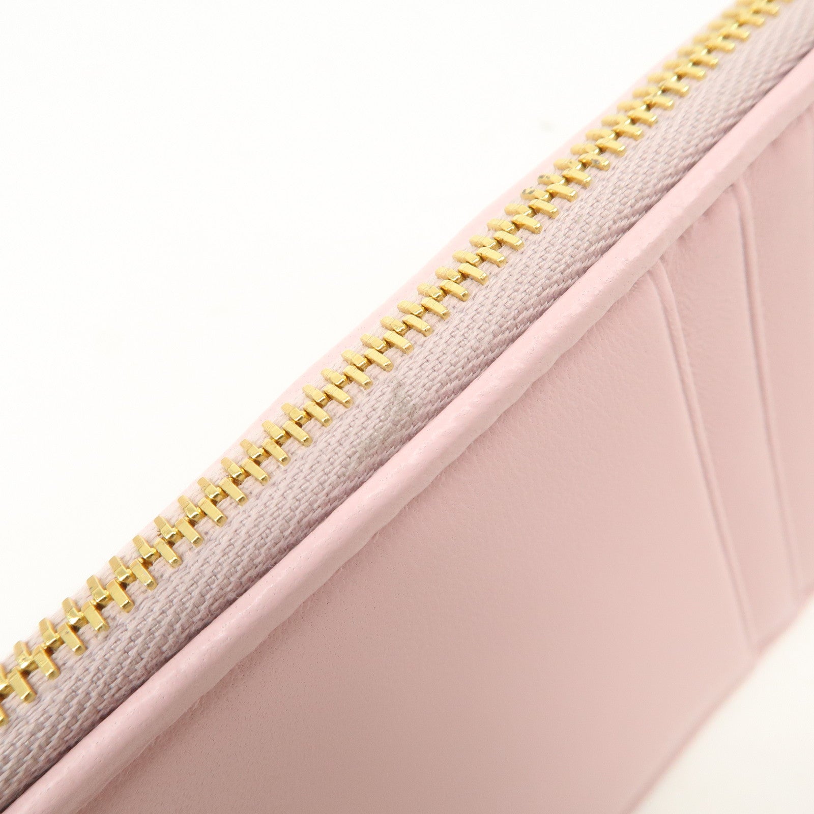MIU MIU Matelasse Leather Fragment Case Card Case Pink 5MB060
