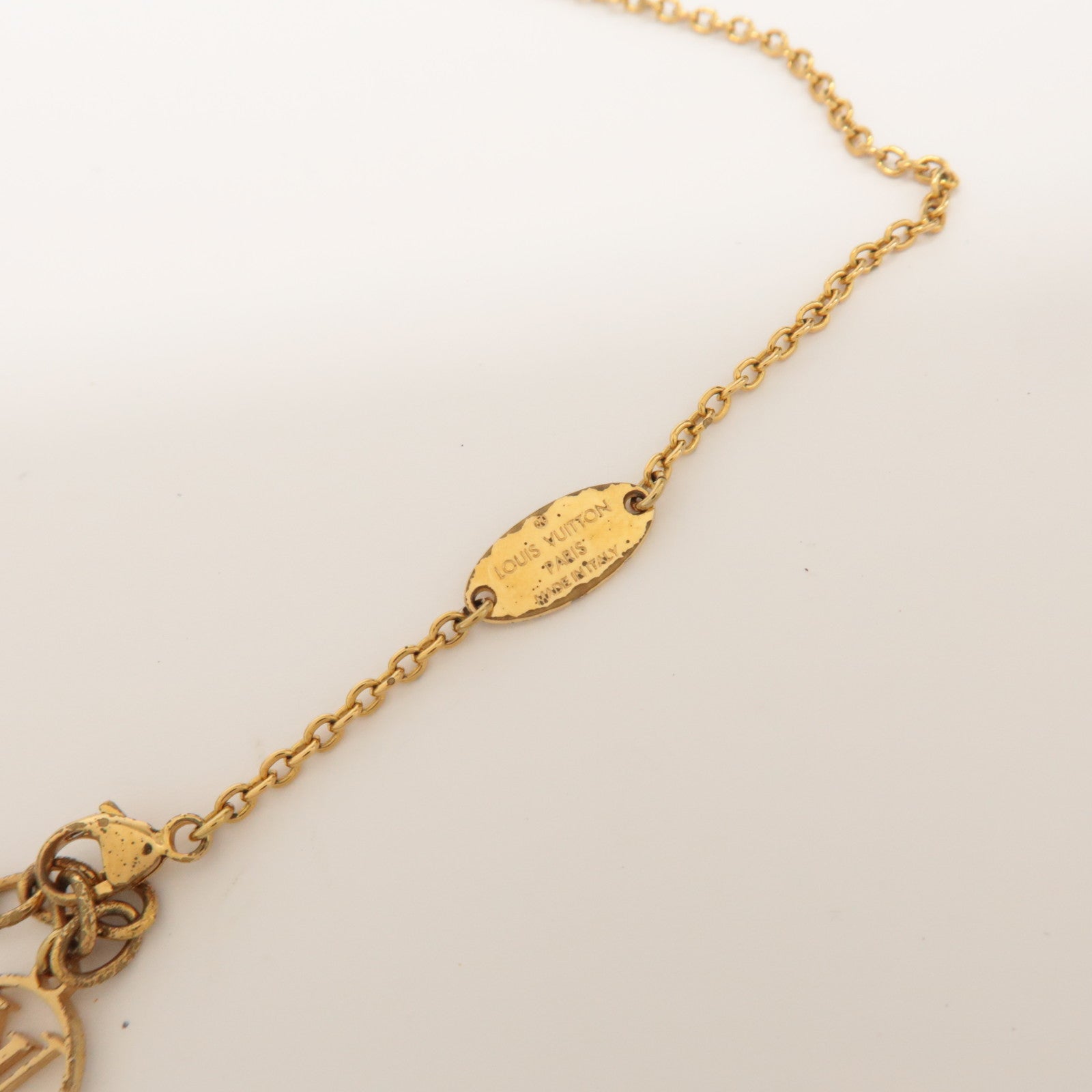 Louis Vuitton Flowerful Necklace LV Circle Metal Gold M68125