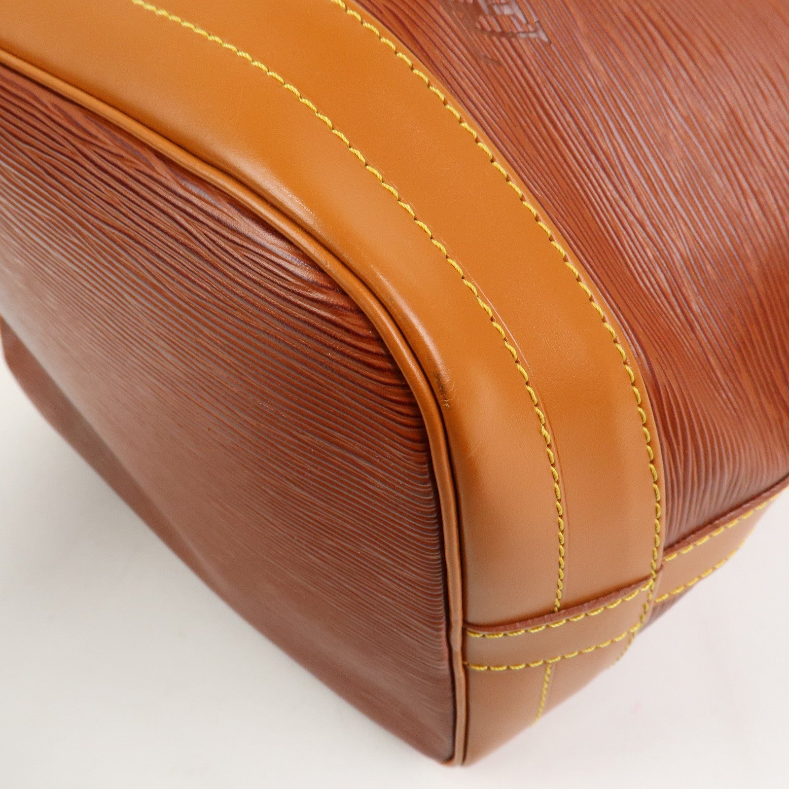 Louis Vuitton Epi Noe Leather Shoulder Bag Kenya Brown M44003