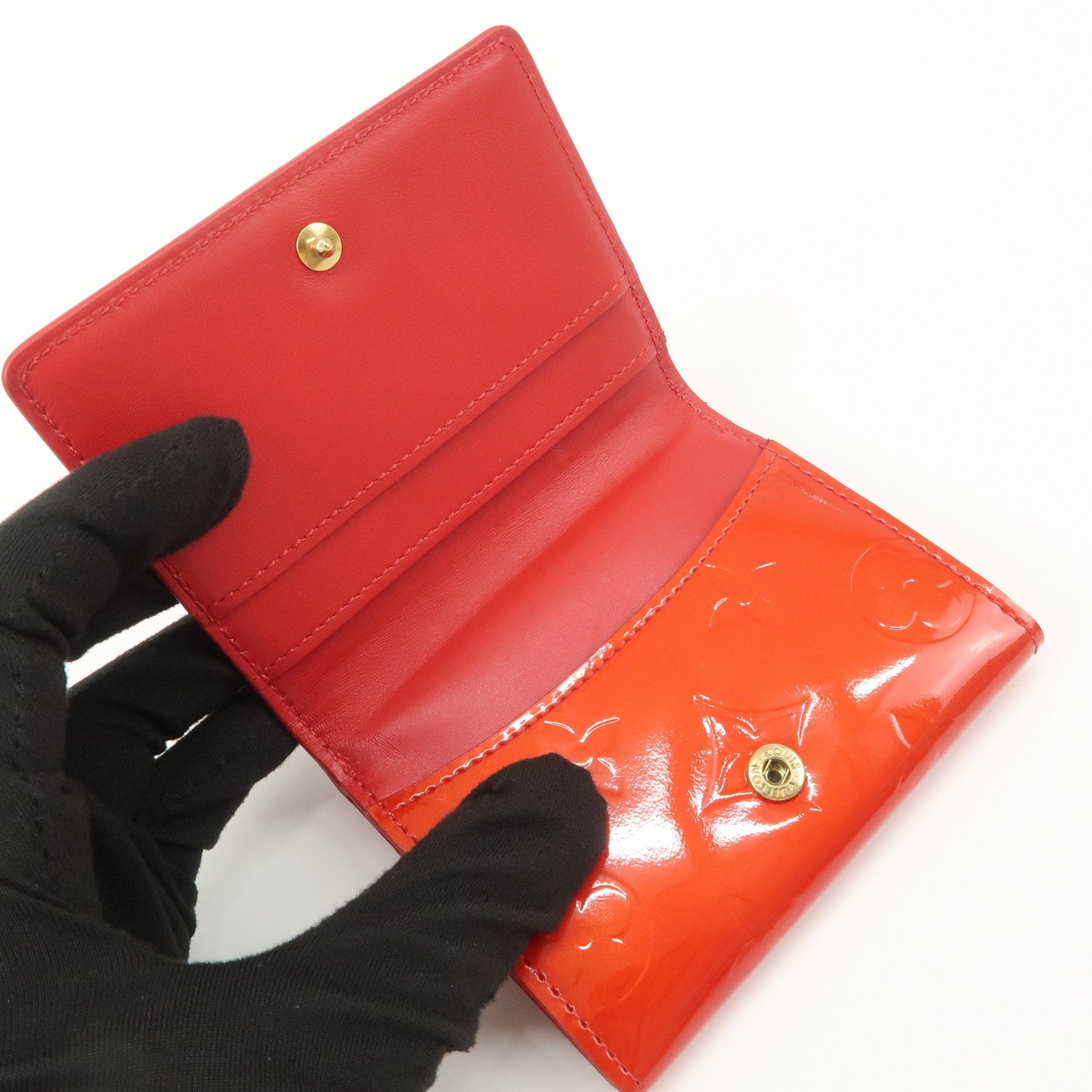 Louis Vuitton Monogram Vernis Ludlow Bi-fold Wallet Rouge M91090