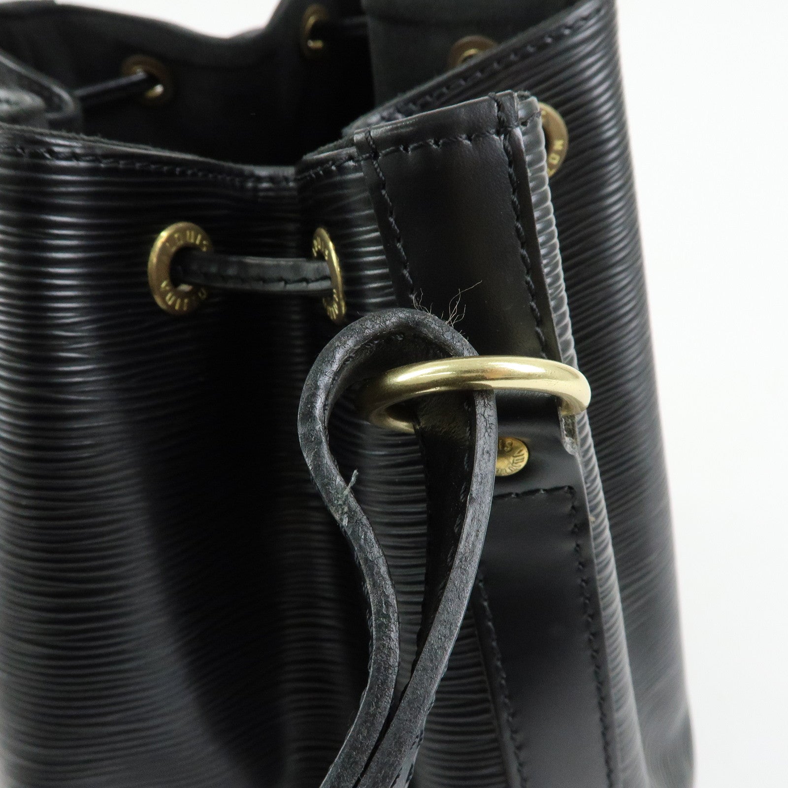 Louis Vuitton Epi Leather Petit Noe Shoulder Bag Noir Black M44102