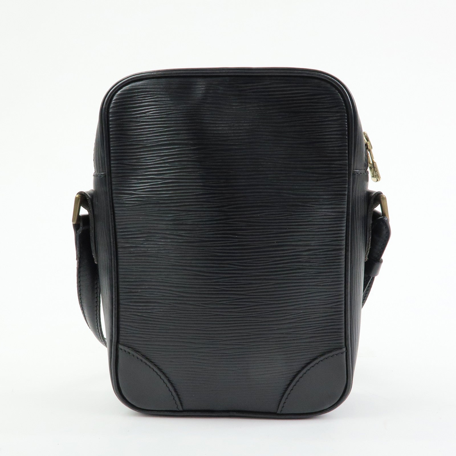 Louis Vuitton Epi Danube Shoulder Bag Crossbody Bag Noir M45632