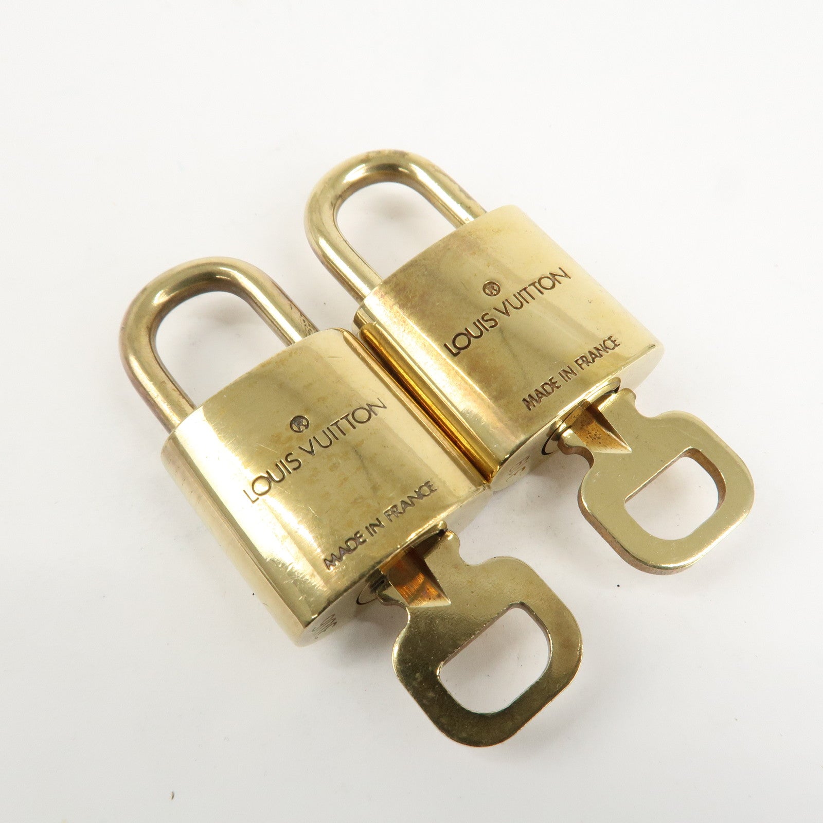 Louis Vuitton Set of 10 Lock & Key Cadena Key Lock Metal Gold Used