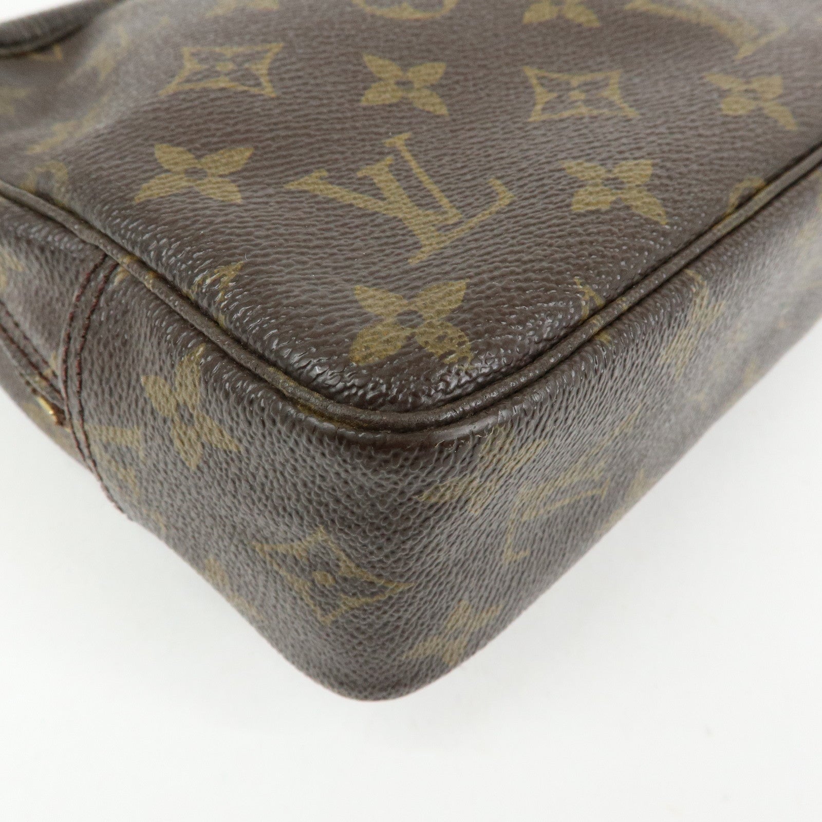 Louis Vuitton Monogram Trousse Toilette 23 Pouch M47524