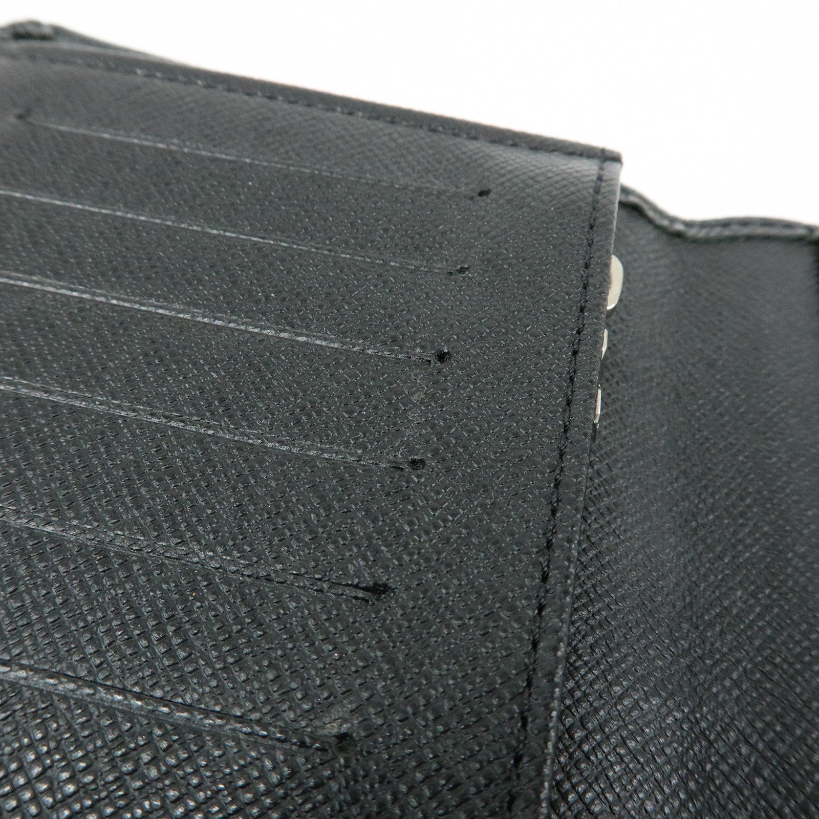 Louis Vuitton Taiga Portefeuille Brazza Bi-fold Long Wallet M30501