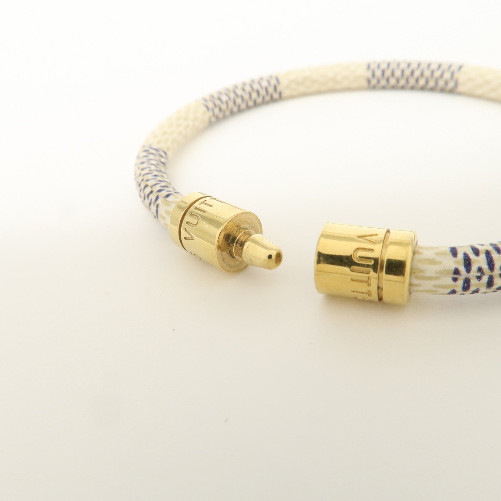 Louis Vuitton Damier Azur Canvas Keep It Bracelet Ivory M6607E