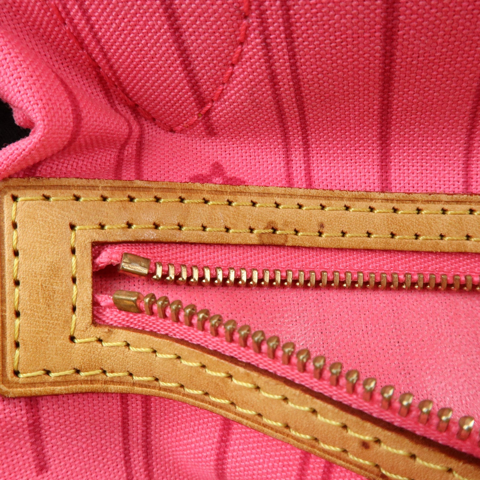 Louis Vuitton Monogram Rose Neverfull MM Tote Shoulder Bag M48613