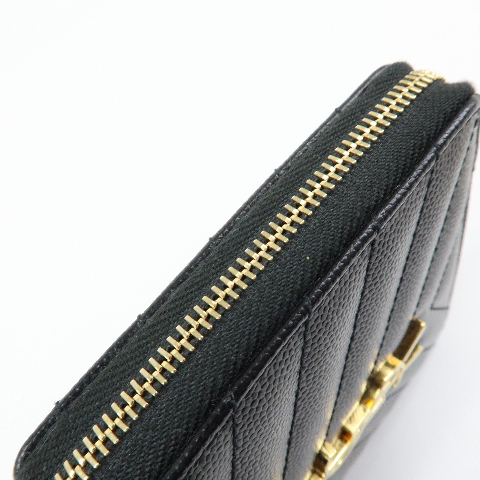 SAINT LAURENT PARIS Cassandra Leather Compact Wallet Black