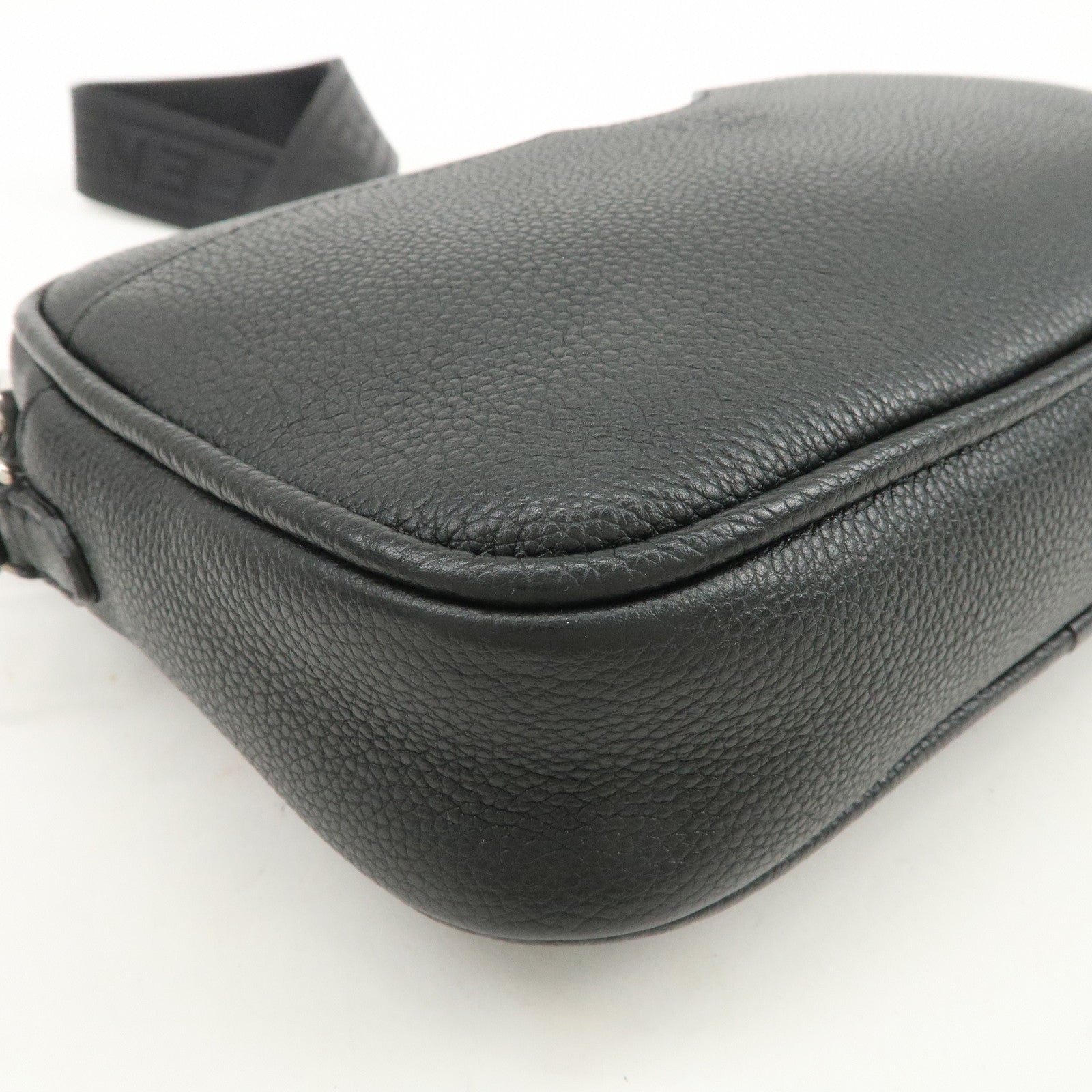 FENDI Logo Leather Camera Case Shoulder Bag Black 7M0286