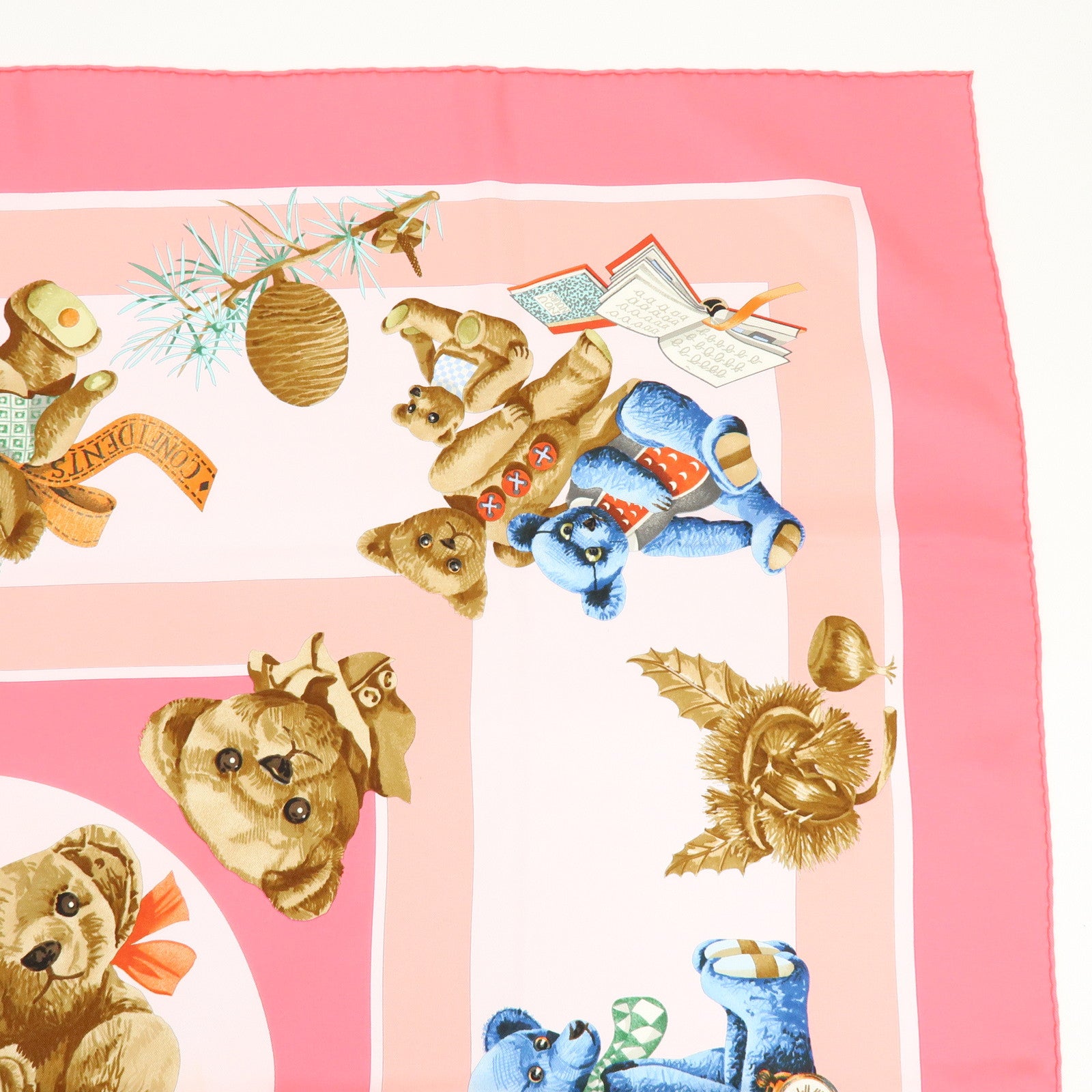 HERMES Carre 90 Silk 100% Scarf Confidents de Coeurs Bear Print