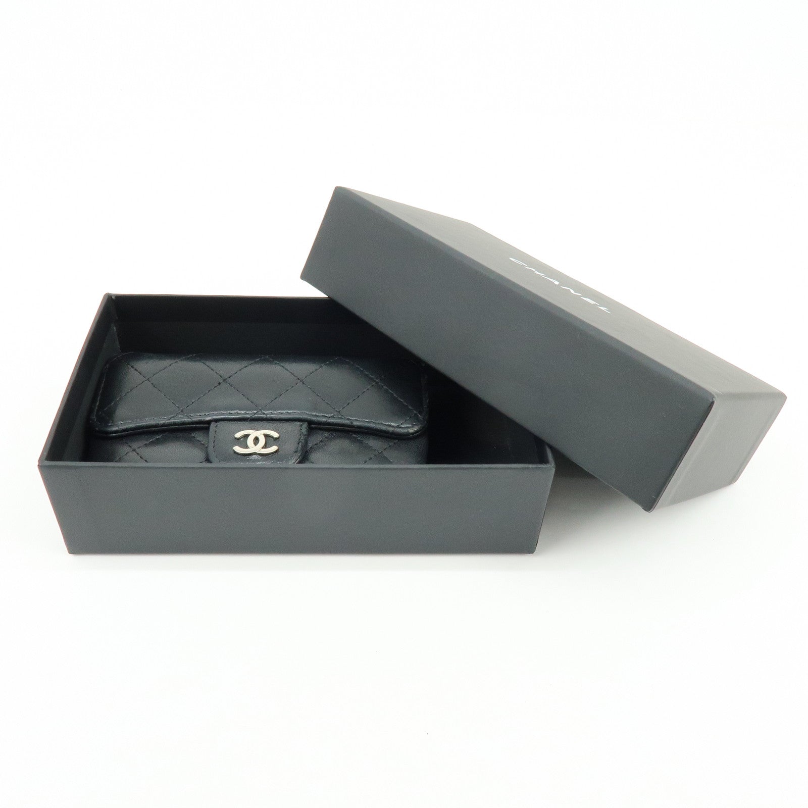 CHANEL Matelasse Lamb Skin Card Case Coin Case Black AP0214