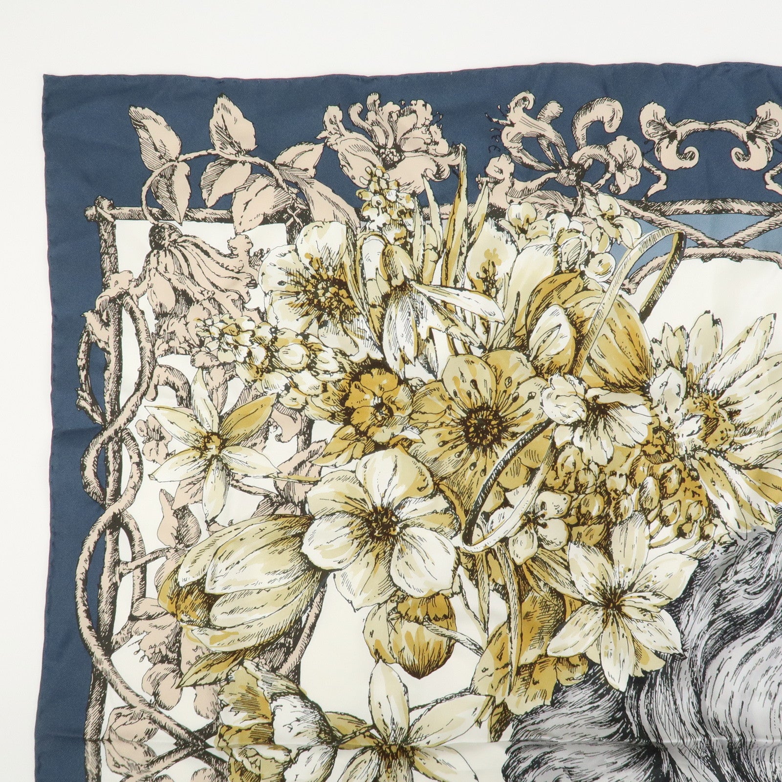 Christian Dior Logo Silk 100% Lion Flowers Scarf White Navy