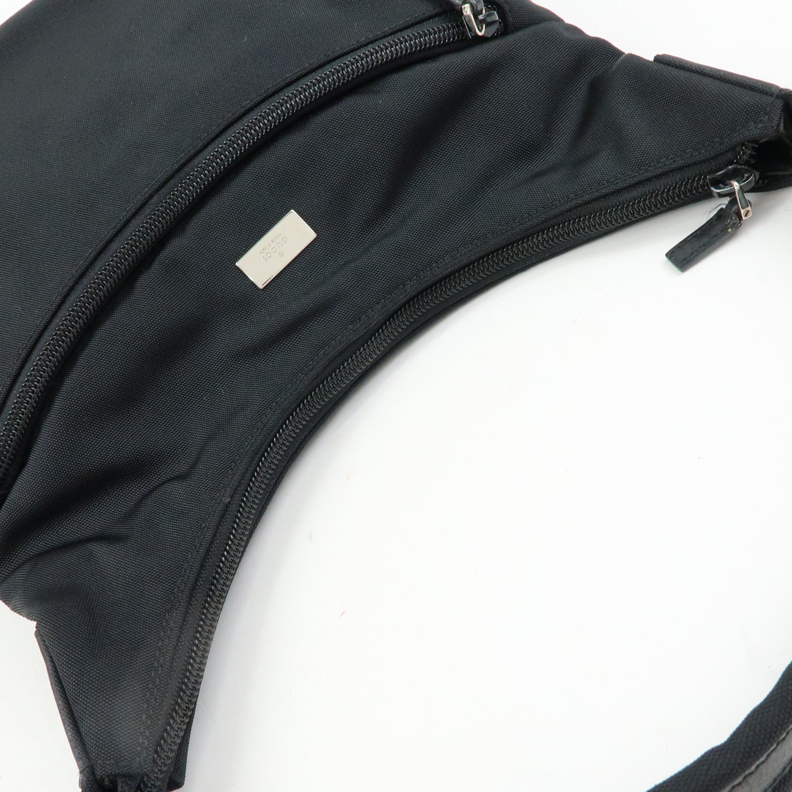 GUCCI GG Nylon Leather Shoulder Bag Black 001・3386