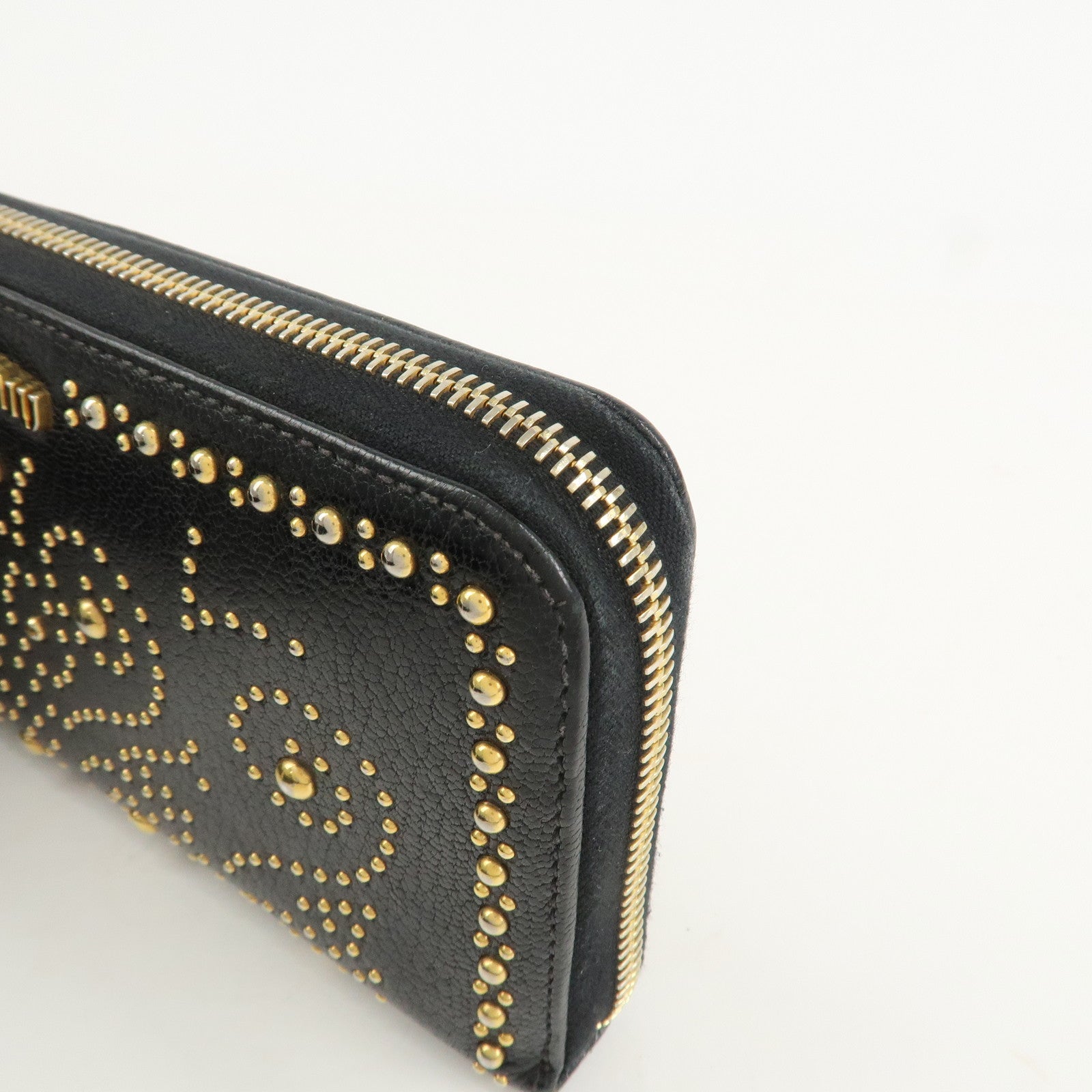 MIU MIU Leather Studs Round Zippy Long Wallet Black 5ML506 Used