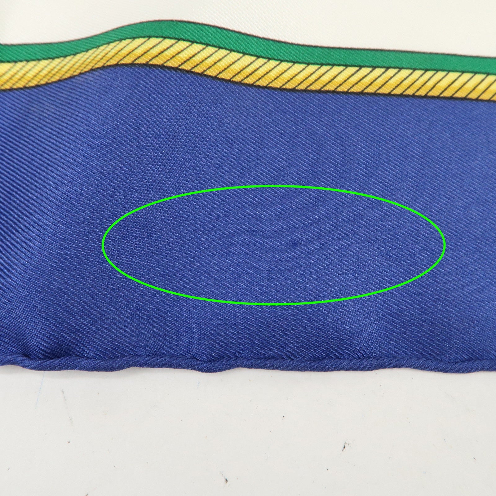 HERMES Carre 90 Silk 100%  LES VOITURES A TRANSFORMATION