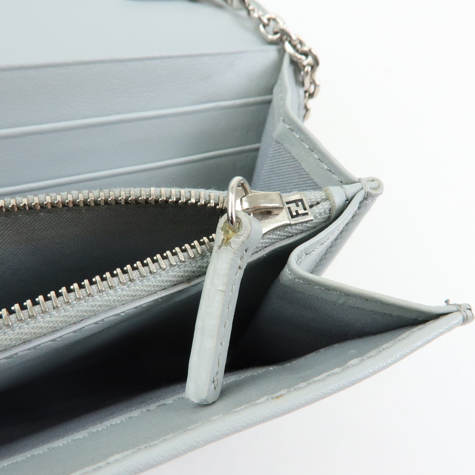 FENDI Leather Studs Chain Shoulder Wallet Long Wallet Gray 8M0365