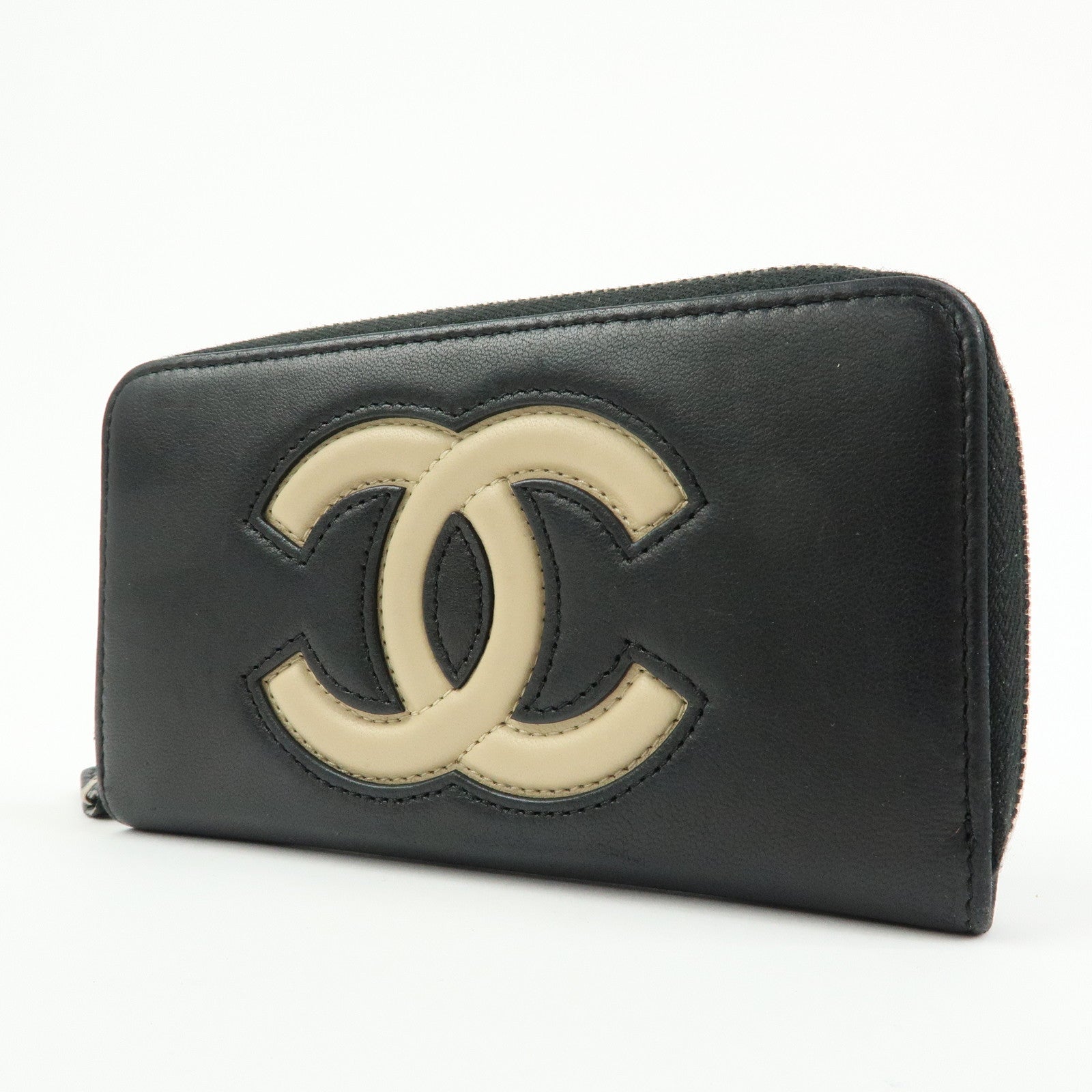 CHANEL COCO Mark Lamb Skin Round Zippy Compact Wallet Black Beige