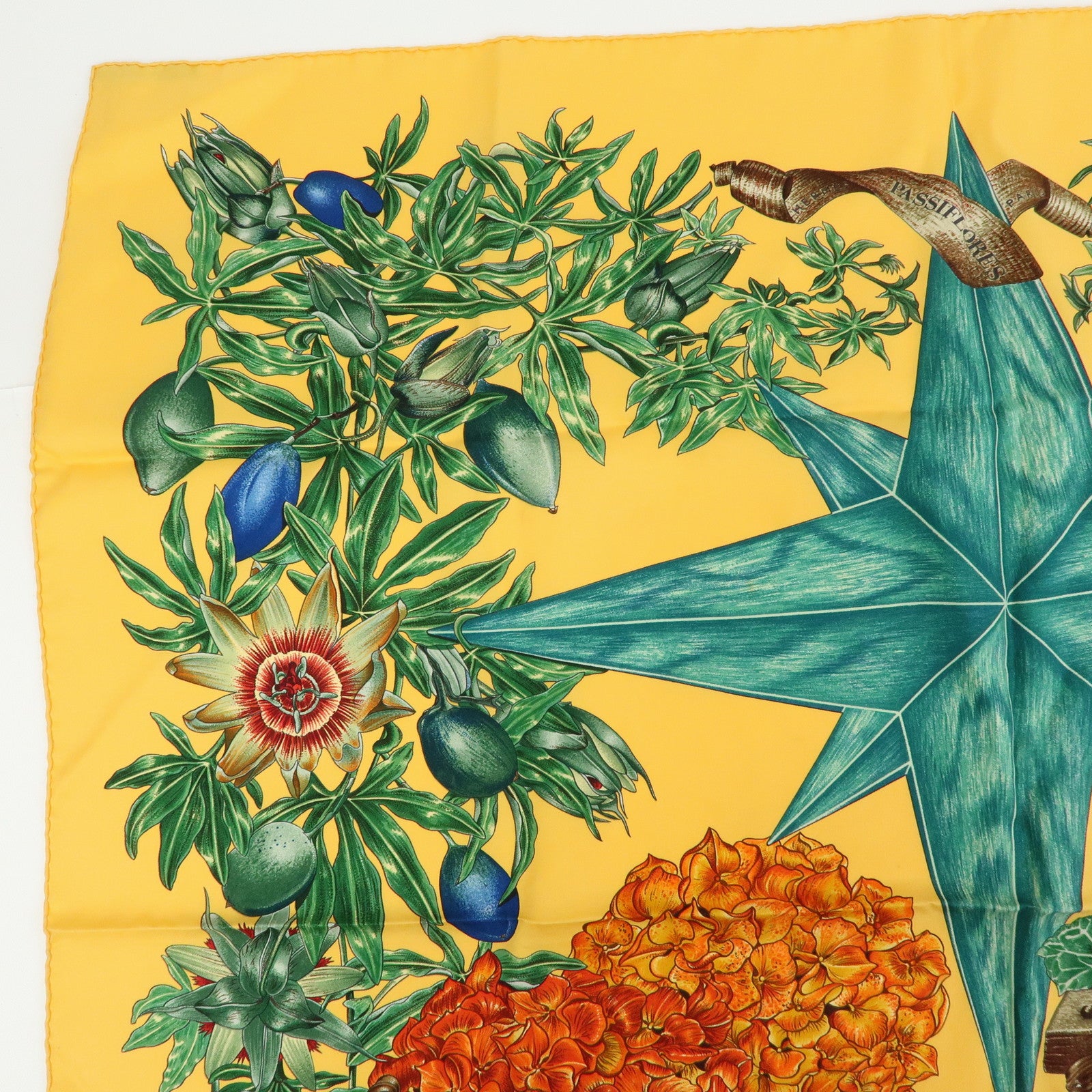 HERMES Carre 90 Silk 100% Scarf PASSIFLORES Orange Green Brown