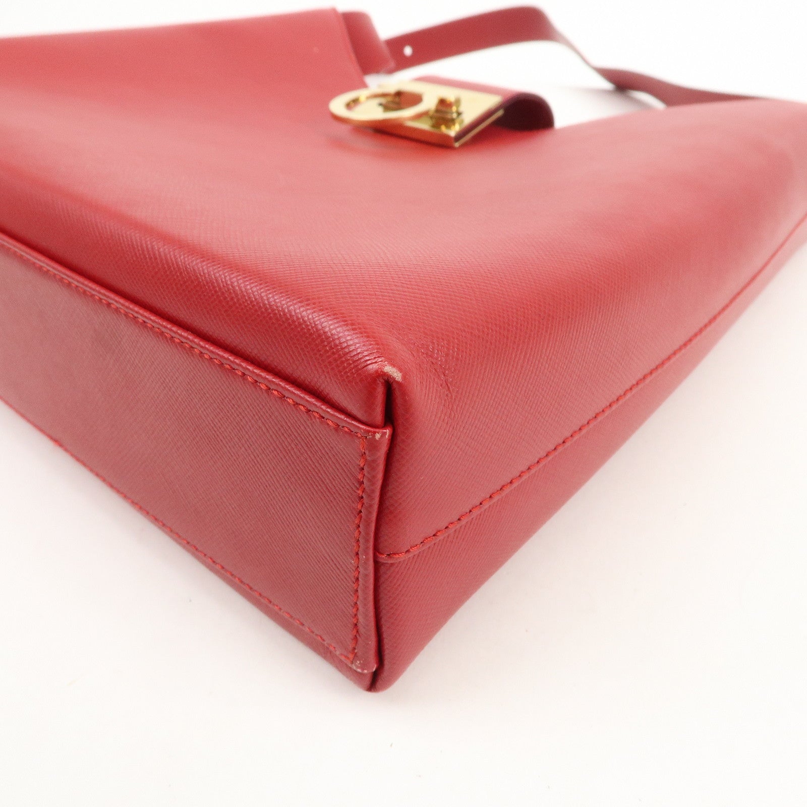 Ferragamo Gancini Leather Shoulder Bag Hand Bag Red