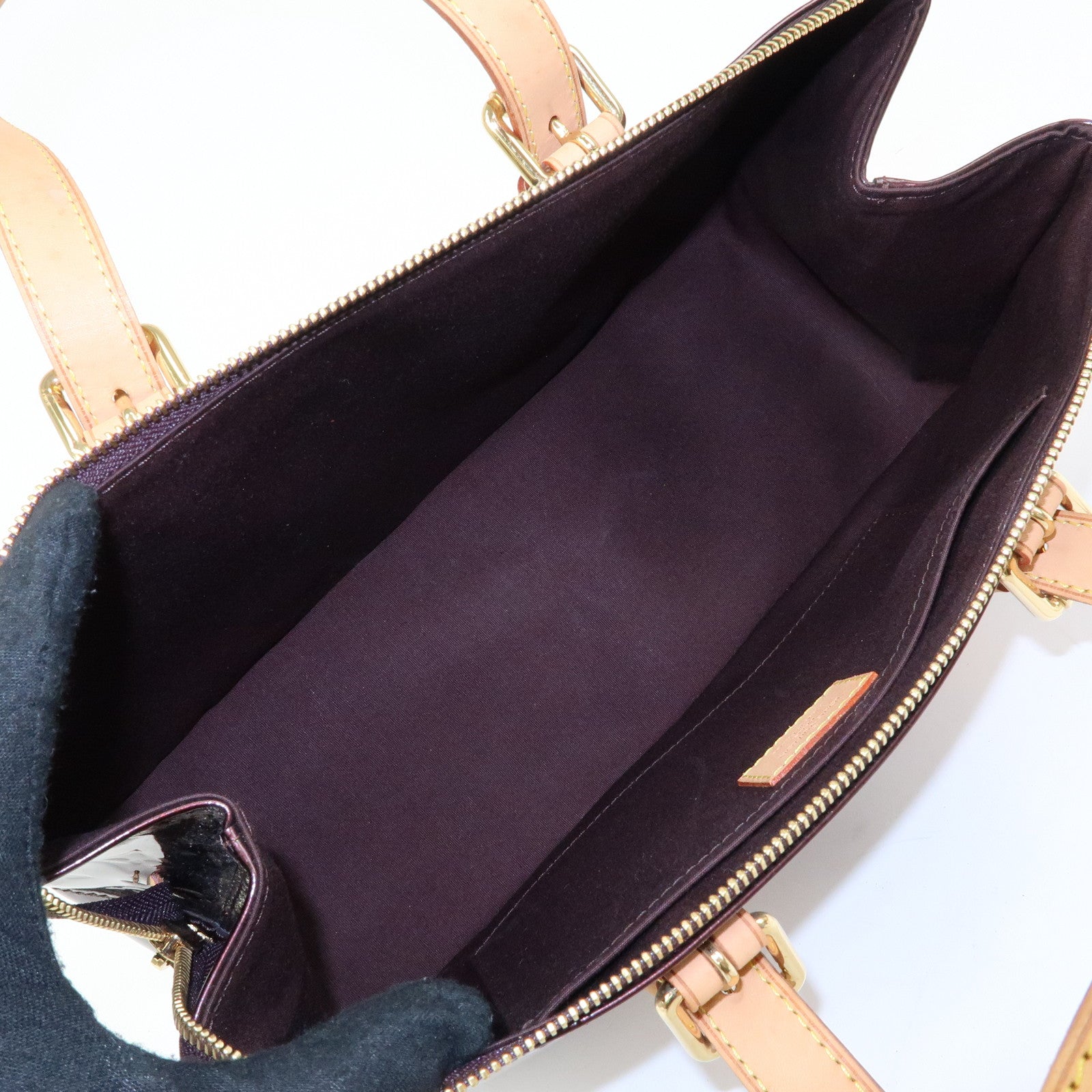 Louis Vuitton Monogram Vernis Rosewood Avenue Hand Bag M93510