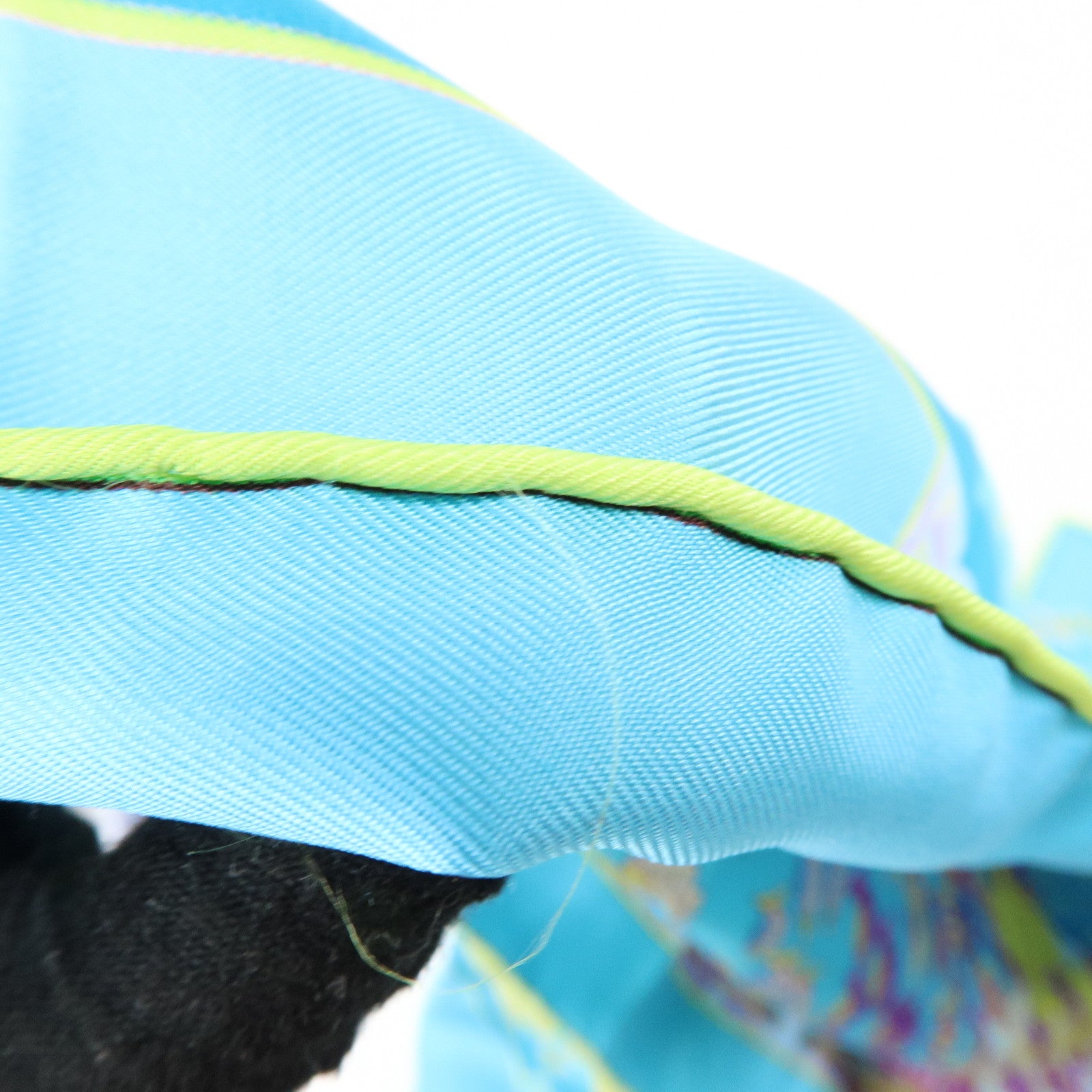 HERMES Carre 90 Silk 100% Scarf RENCONTRE OCEANE Light Blue Yellow