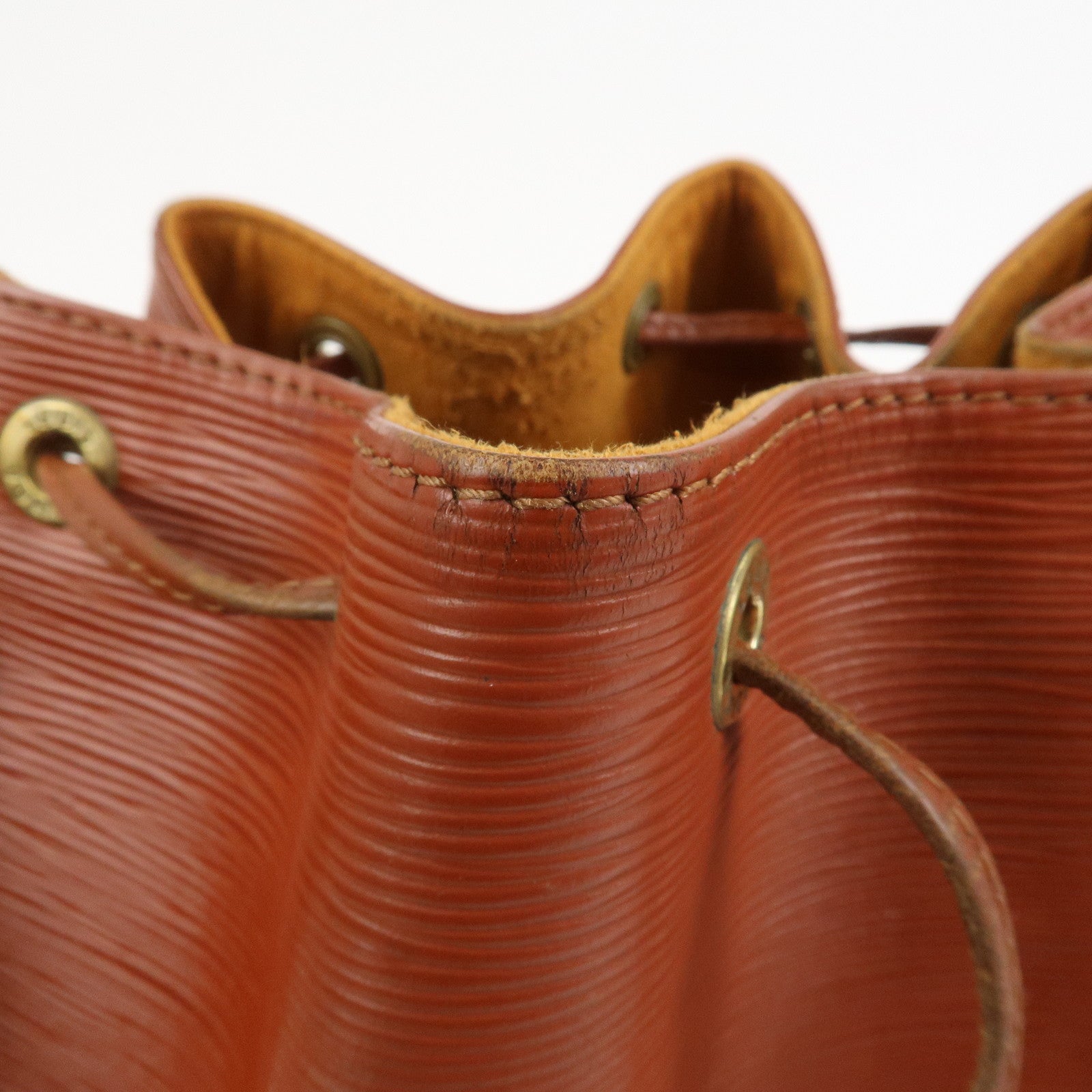 Louis Vuitton Epi Petit Noe Shoulder Bag Kenya Brown M44103