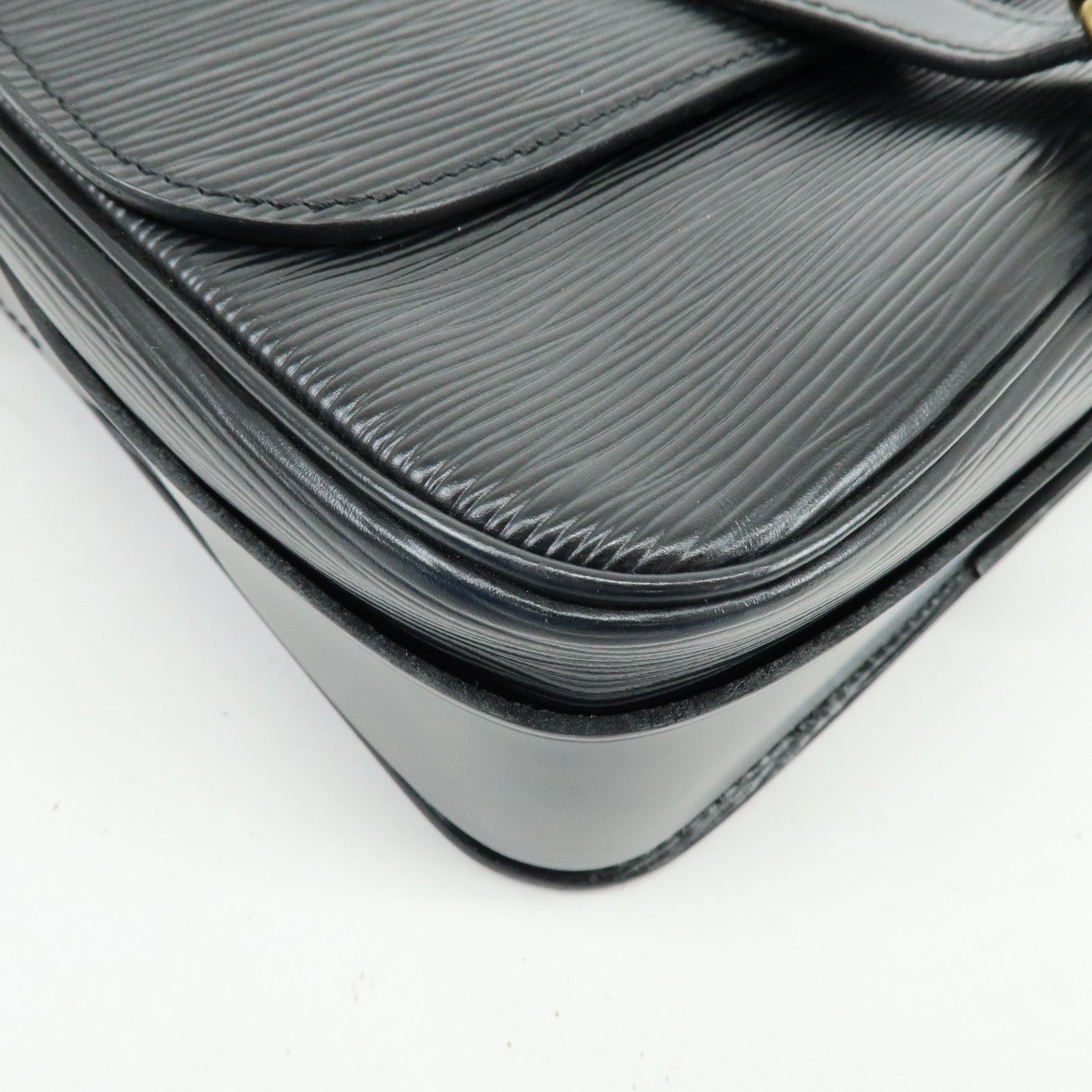 Louis Vuitton Epi Cartouchiere Shoulder Crossbody Bag Noir M52242