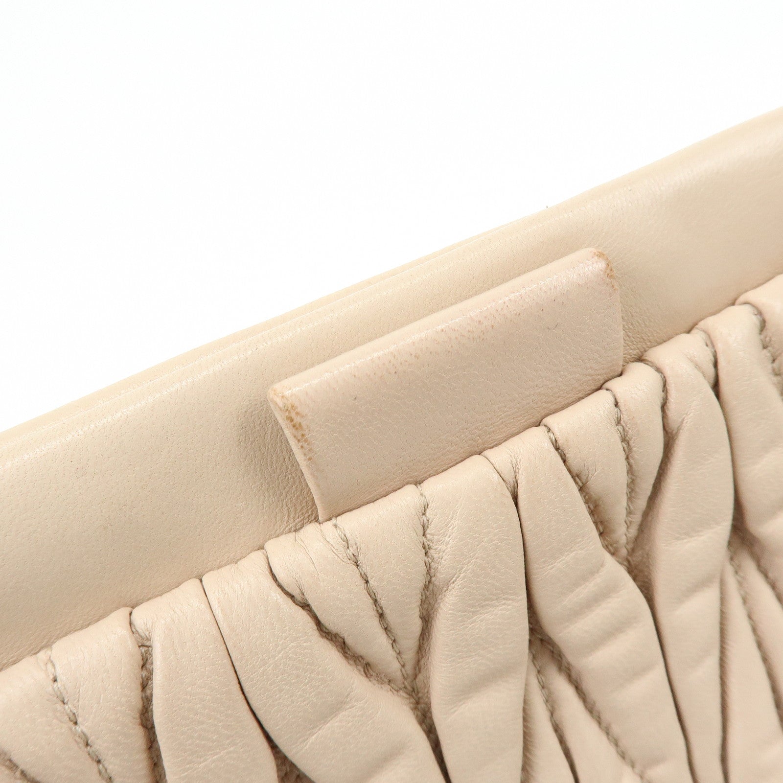 MIU MIU Matelasse Nappa Leather Clutch Bag Flat Pouch Beige RP0390