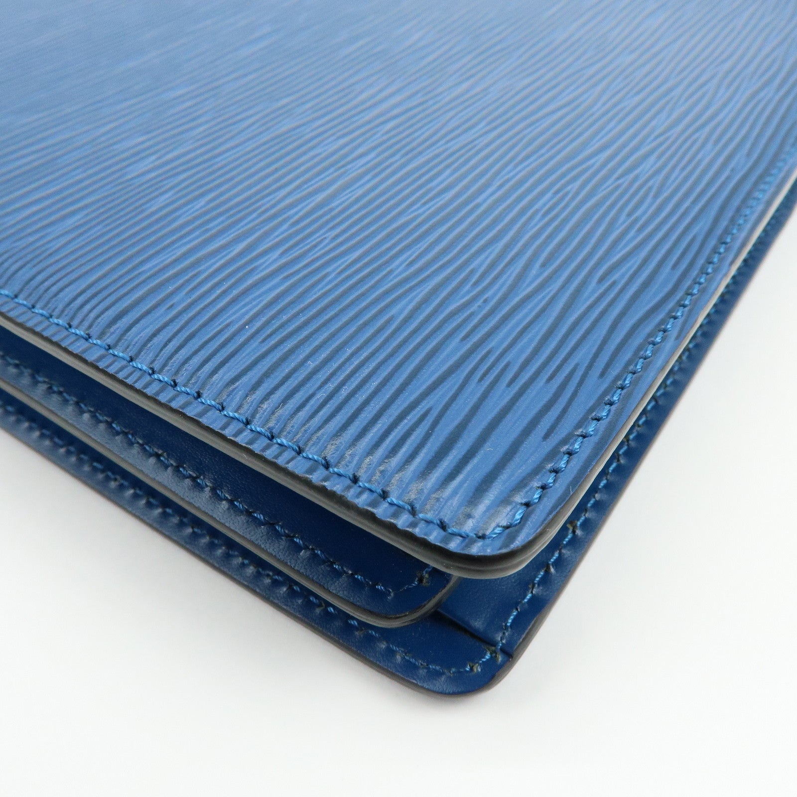 Louis Vuitton Epi Capucines Leather Shoulder Bag Toledo Blue M52345