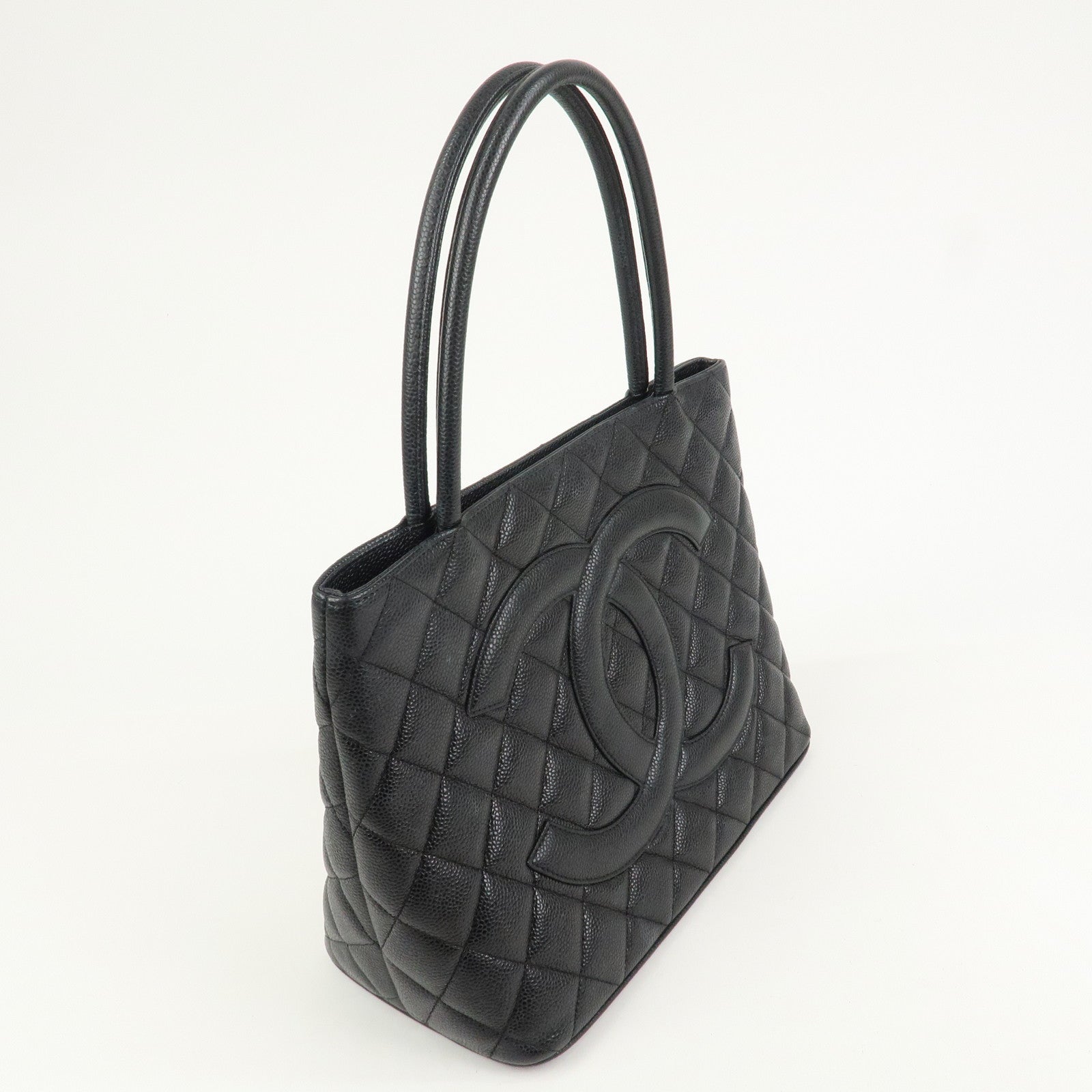 CHANEL Matelasse Caviarskin Medallion Tote Bag Hand Bag A01804