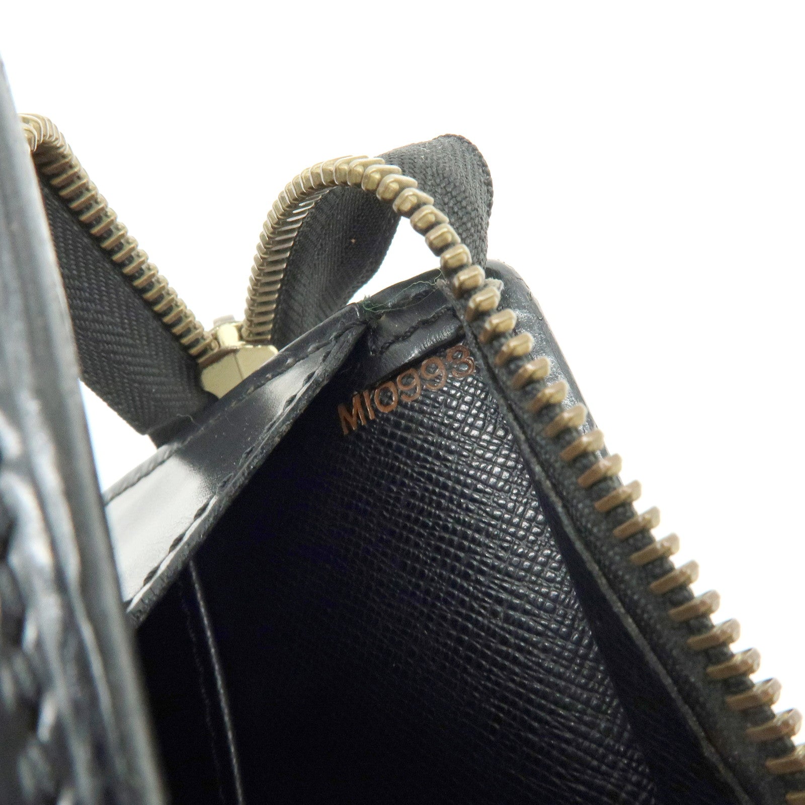 Louis Vuitton Epi Leather Sac Triangle Hand Bag Noir Black M52092