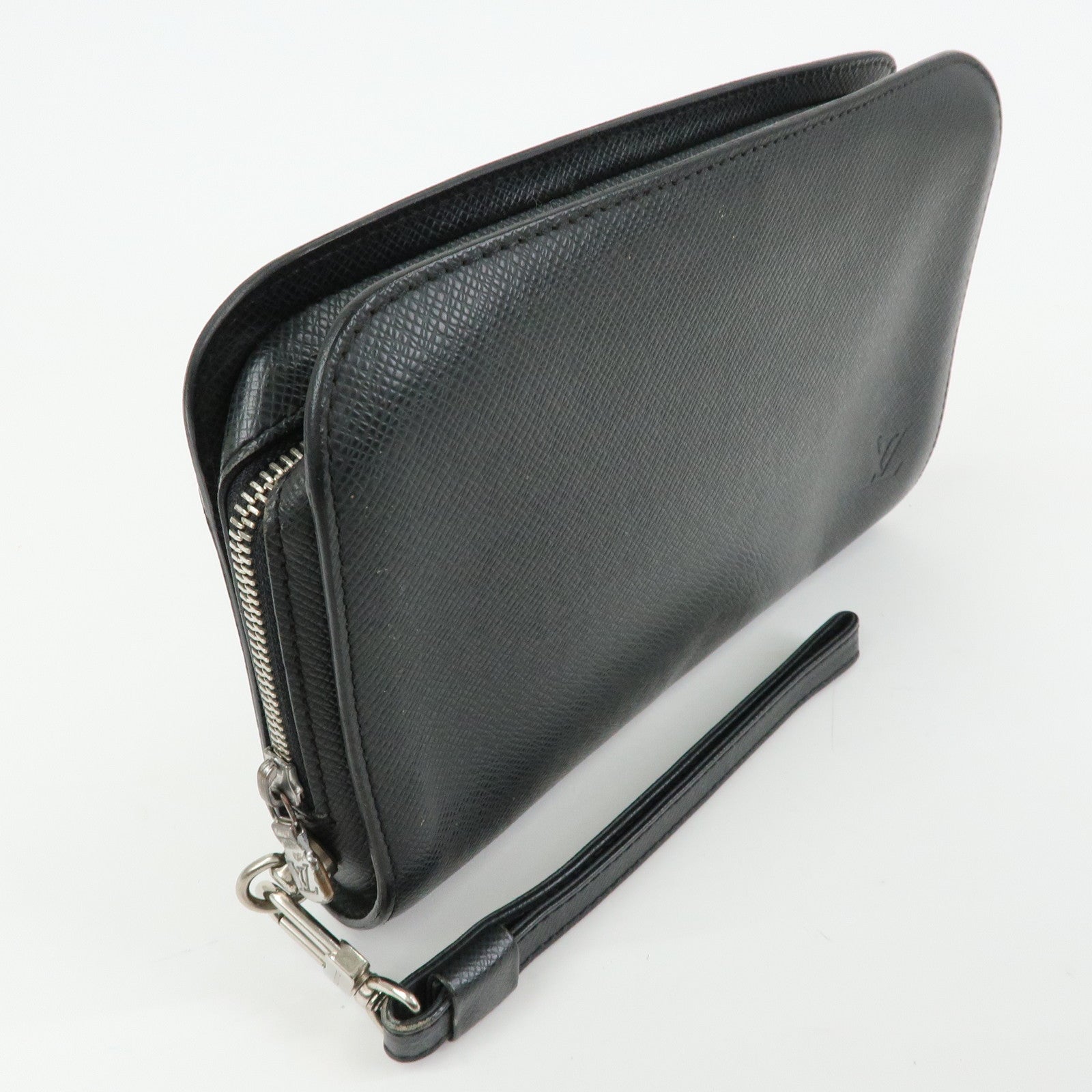 Louis Vuitton Taiga Baikal Leather Clutch Bag Pouch Ardoise M30182