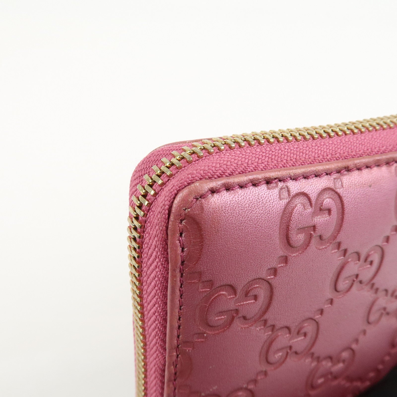 GUCCI Lovely Heart Guccissima Leather Round Zippy Long Wallet 278566