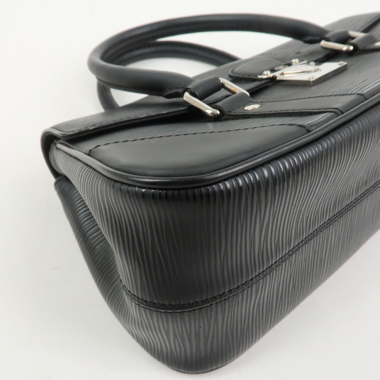Louis Vuitton Epi Segur PM Hand Bag Noir Black M58822