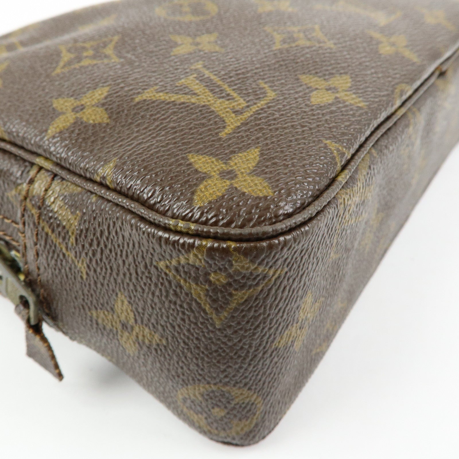 Louis Vuitton Monogram Trousse Toilette 23 Cosmetic Pouch M47524