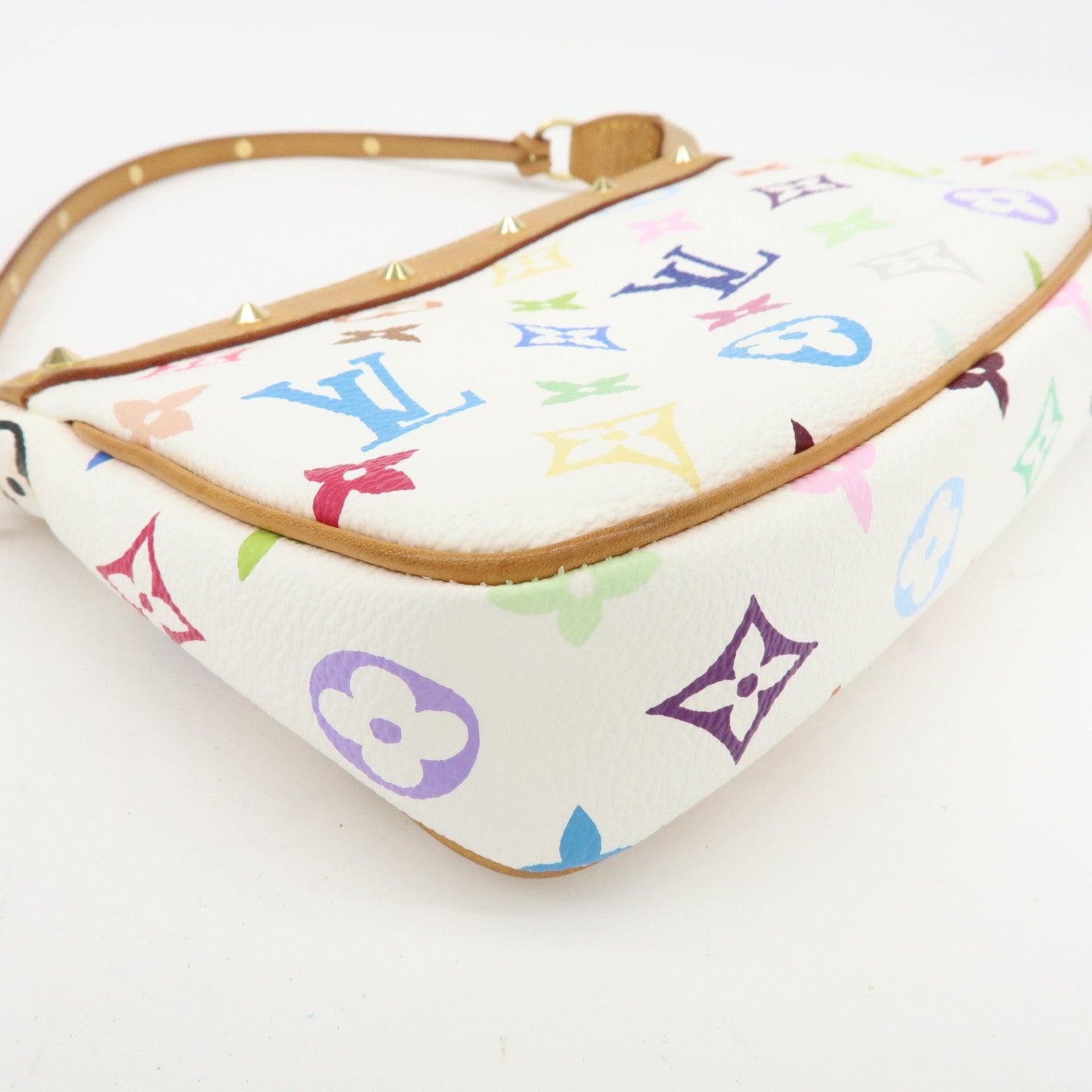 Louis Vuitton Monogram Multicolor Pochette Accessoires Blanc M92649