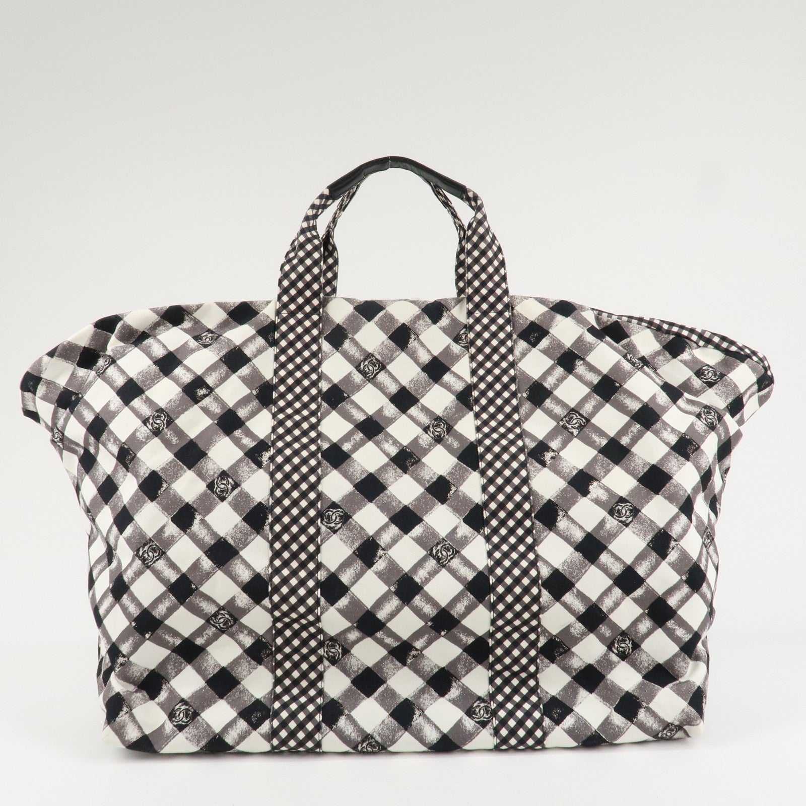 CHANEL Cruise Line COCO Mark Plaid Tote Bag Shoulder Black White Used