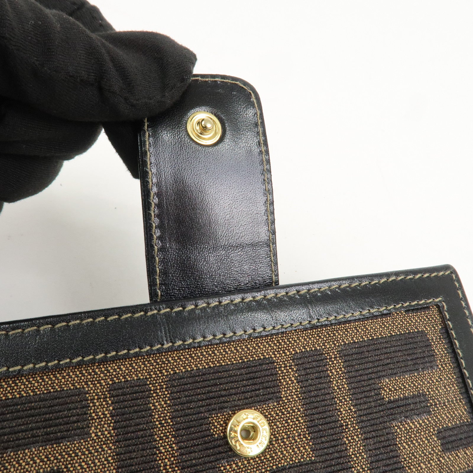 FENDI Zucca Kiss Lock Canvas Leather Bi-fold Wallet Brown 30207