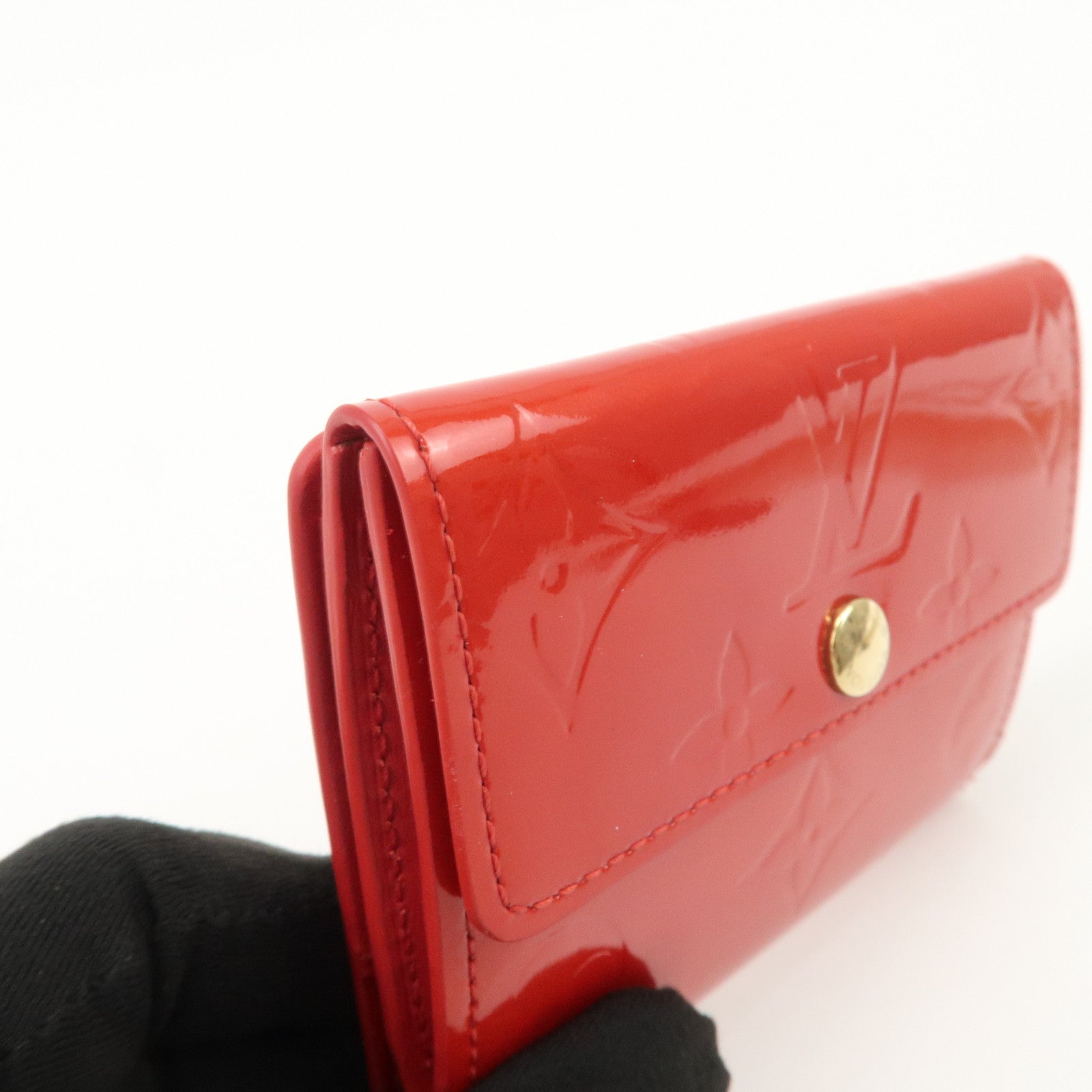 Louis Vuitton Monogram Vernis Ludlow Bi-fold Wallet Rouge M91090
