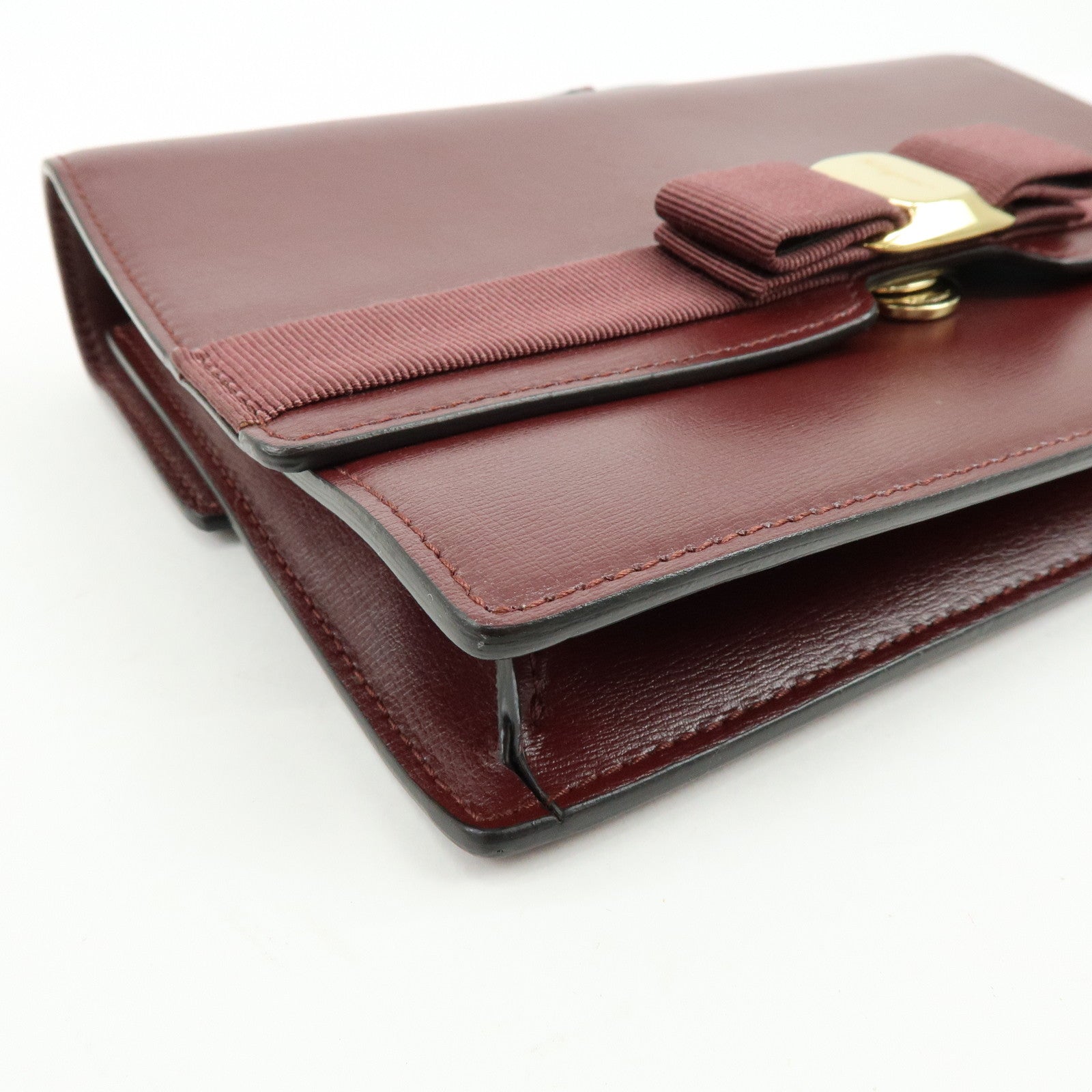 Ferragamo Vara Ribbon Leather Chain Shoulder Bag Bordeaux