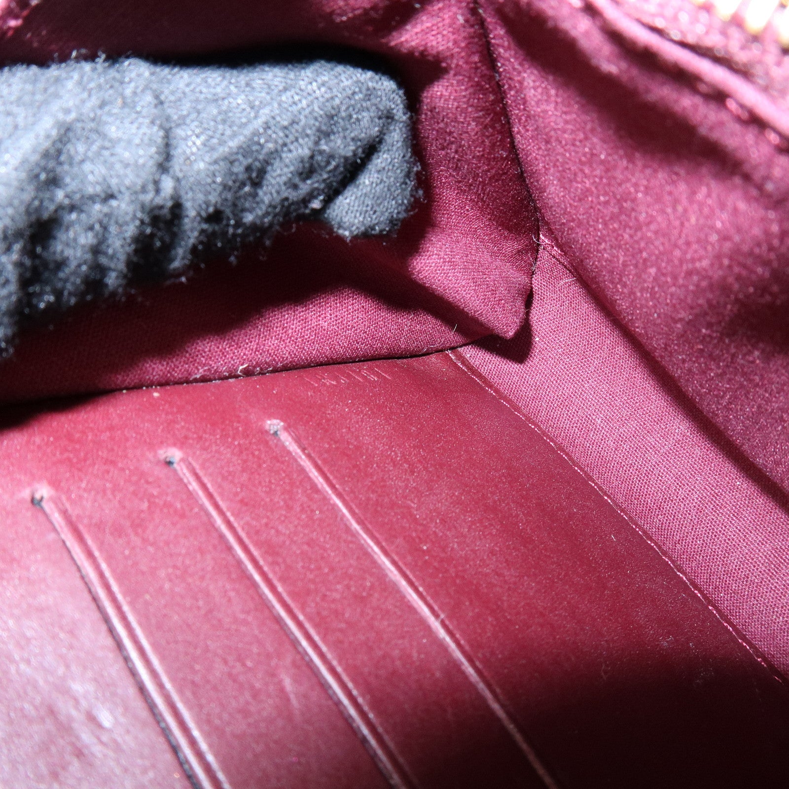 Louis Vuitton Monogram Vernis Rossmore MM Shoulder Bag M91551