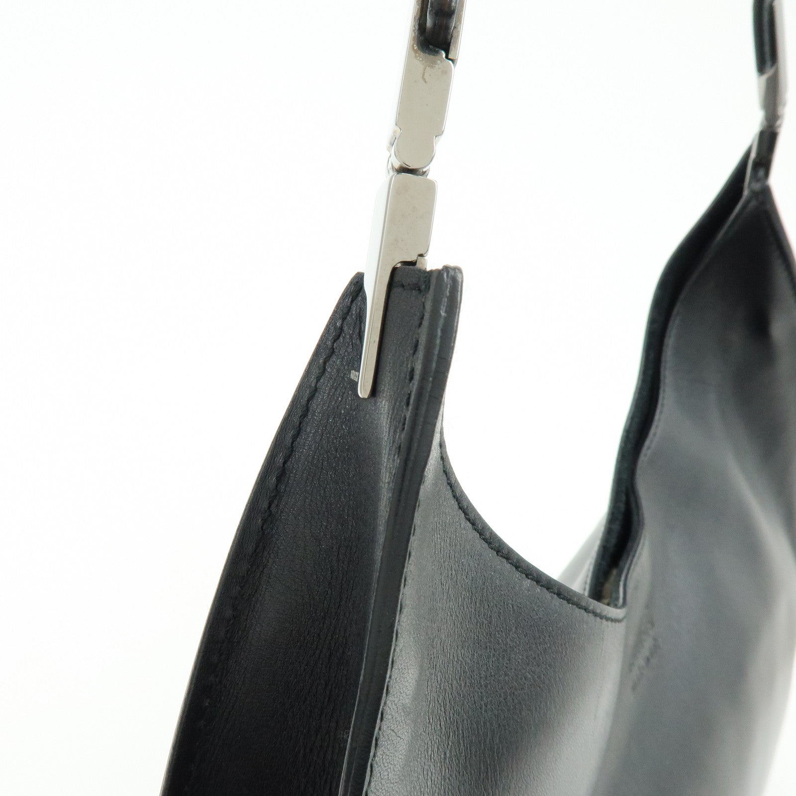 GUCCI Logo Leather Shoulder Bag Hand Bag Black 001・3767