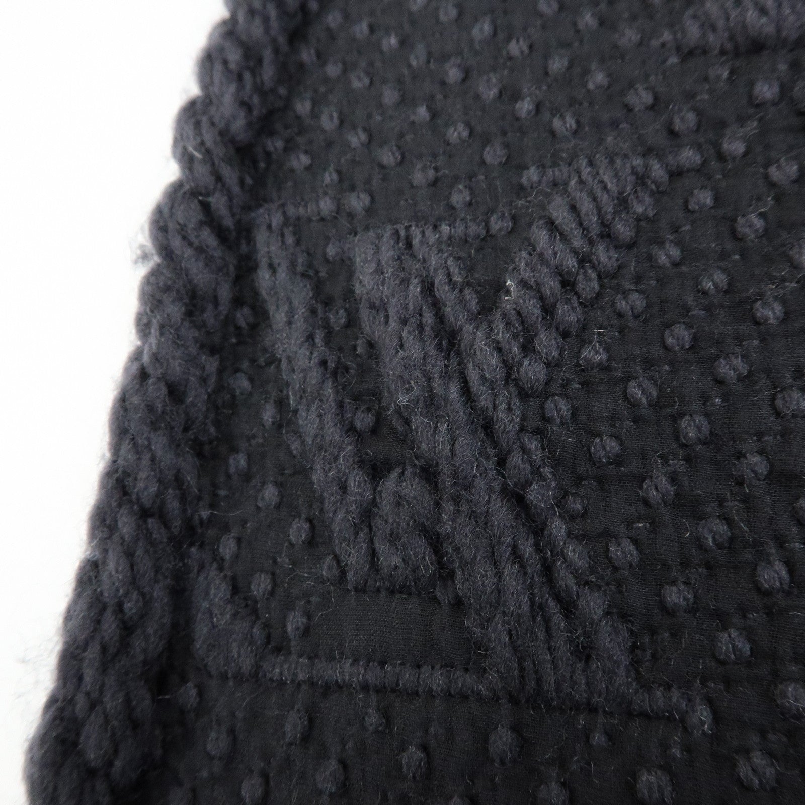 LOUIS VUITTON ブラック マフラー 100%ウール Louis Vuitton Echarpe Logomania Wool Silk Scarf Black M72431
